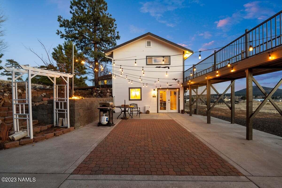 6710 Silver Saddle Road
