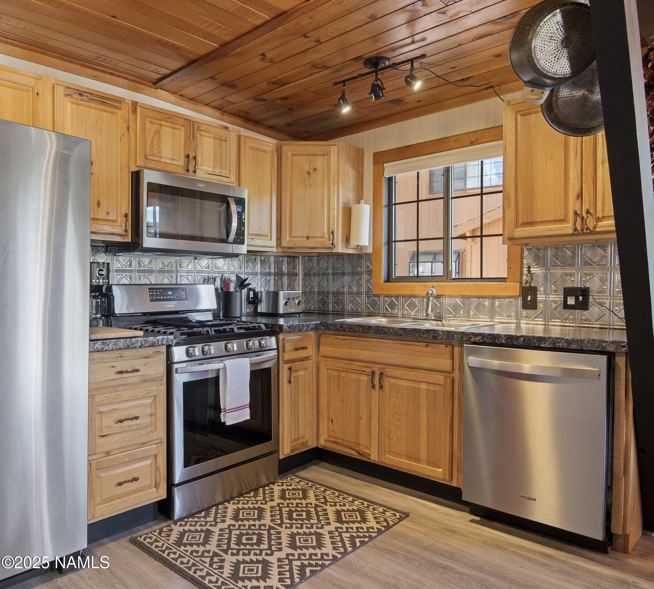 2764 Kletha Trail