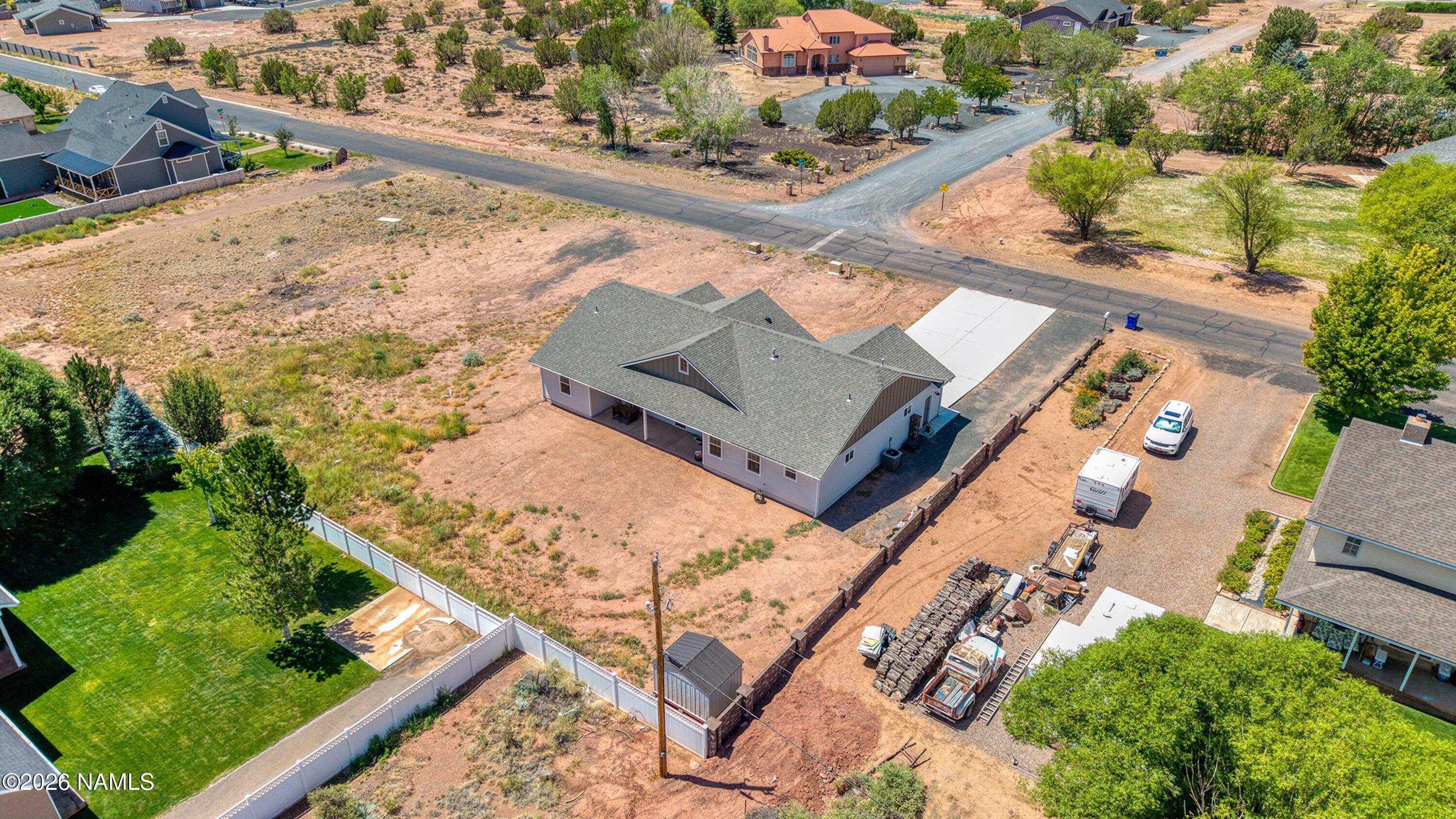 411 S Hillcrest Drive