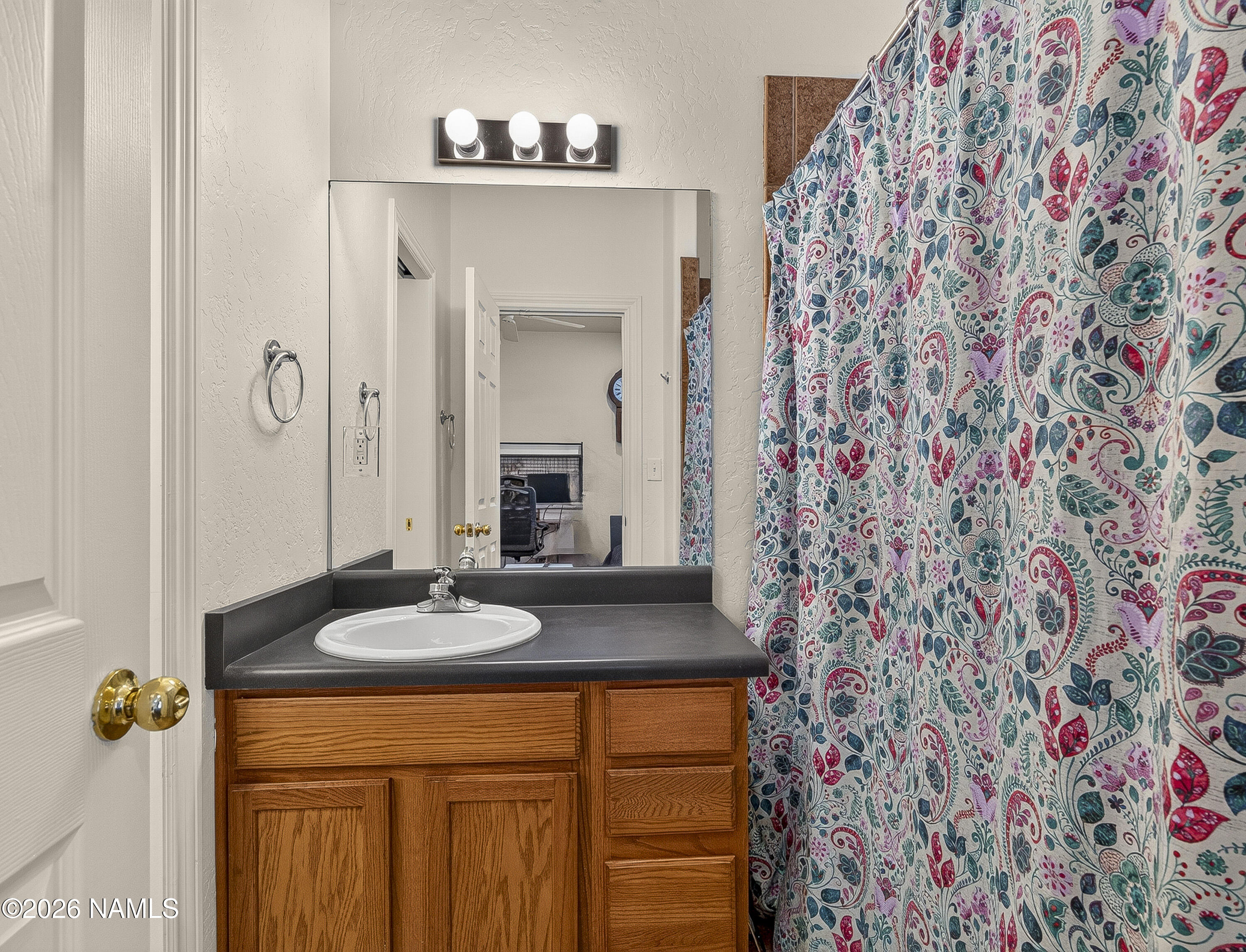 1322 E Hatcher Drive