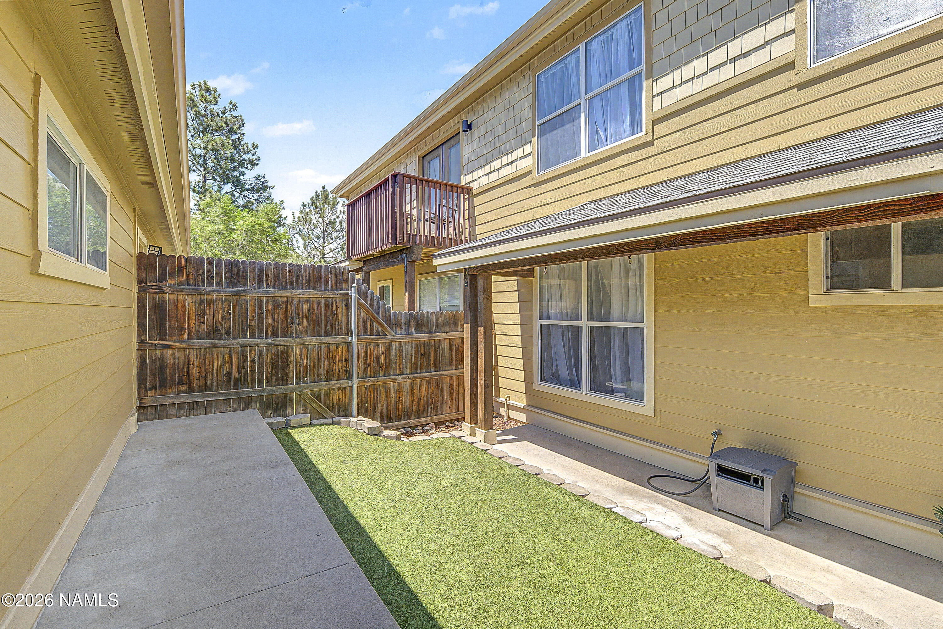 1322 E Hatcher Drive