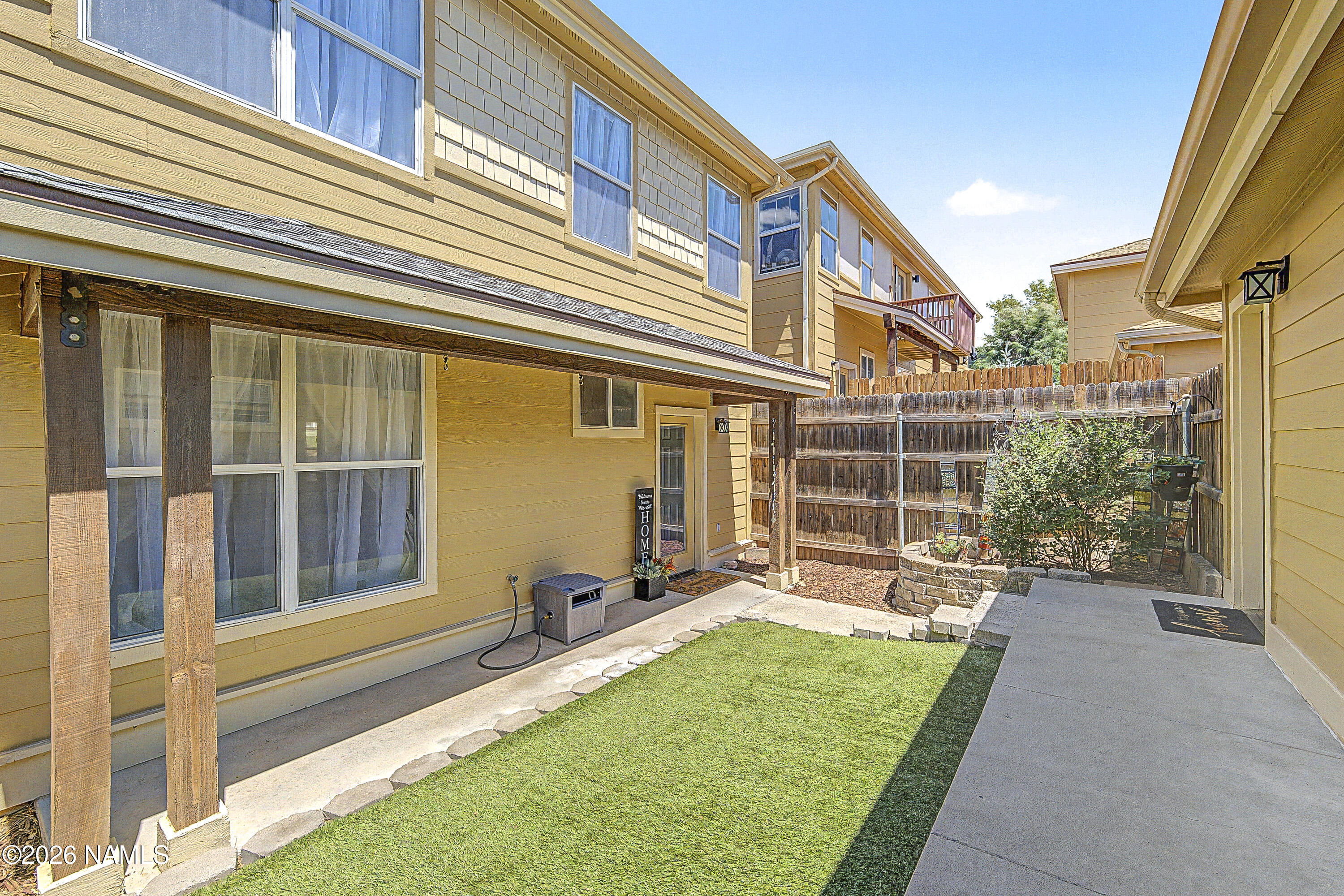 1322 E Hatcher Drive