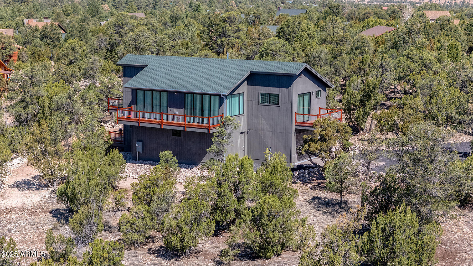 2943 E Lookout Lane