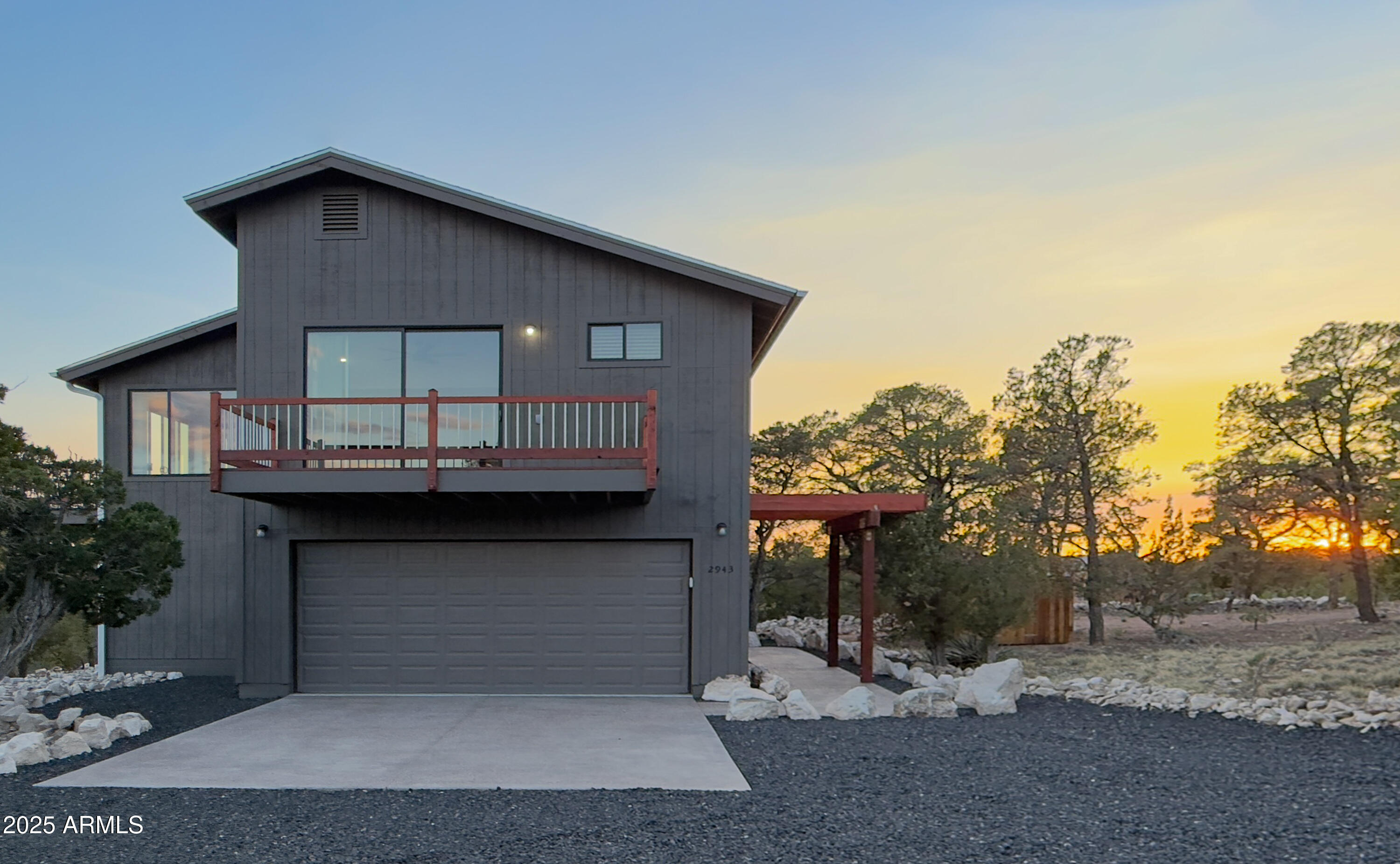 2943 E Lookout Lane