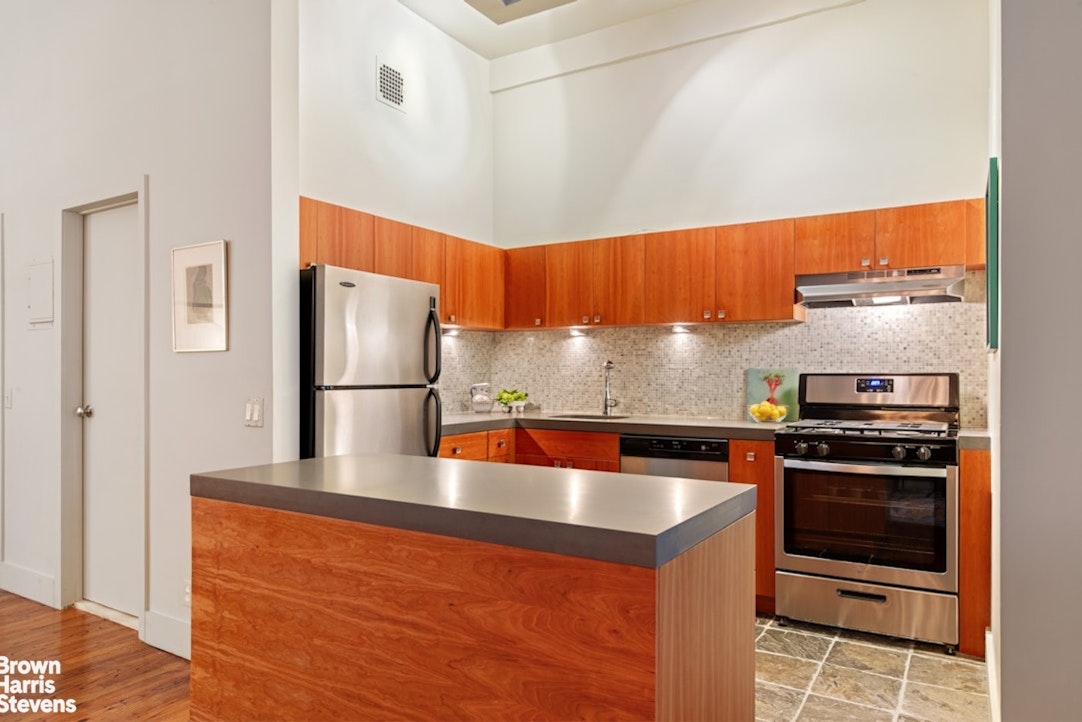 21 E 22ND Street 4D