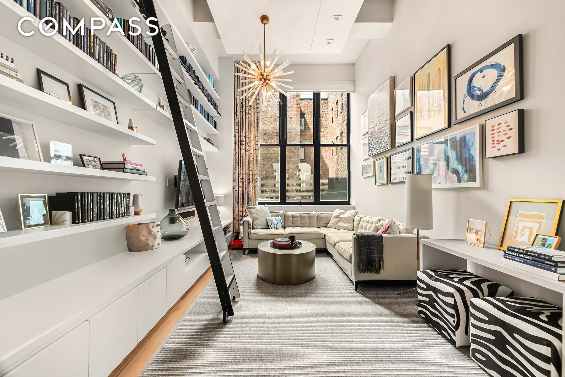 421 Hudson Street 318