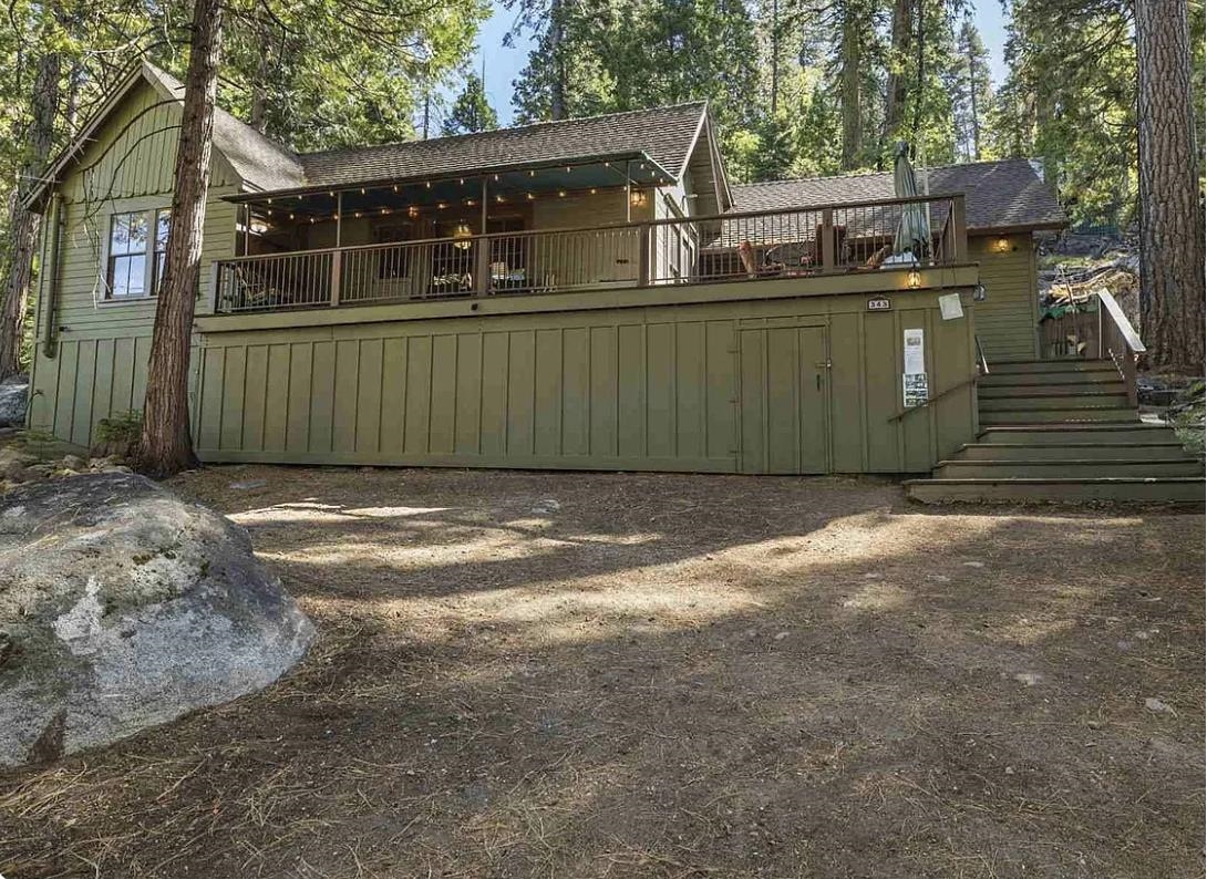 343 Lakeshore