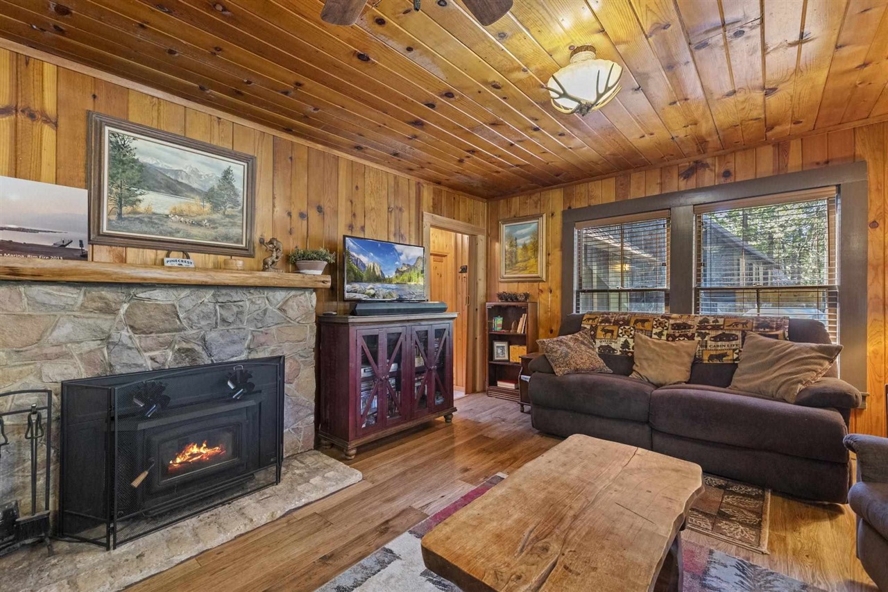 343 Lakeshore