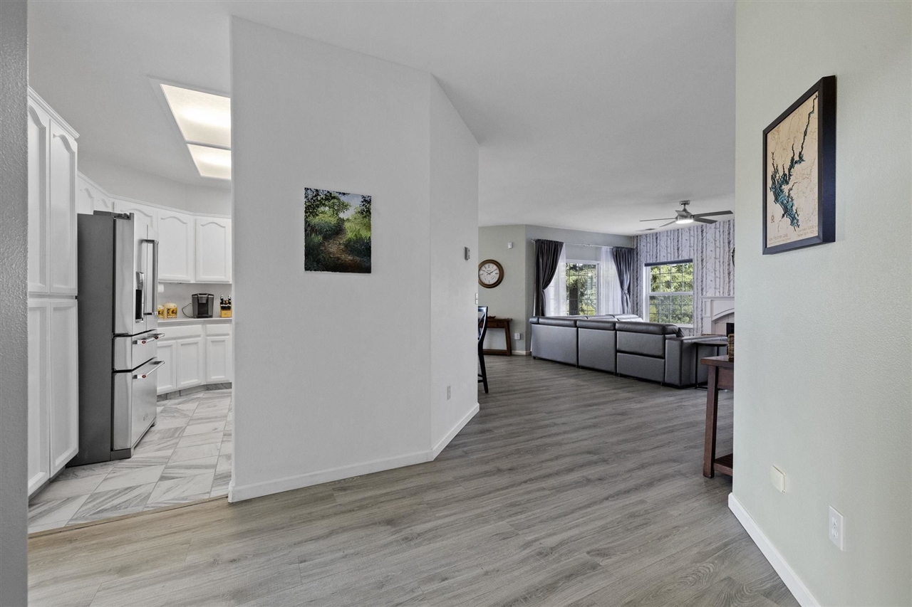 9530 Poppy Hills