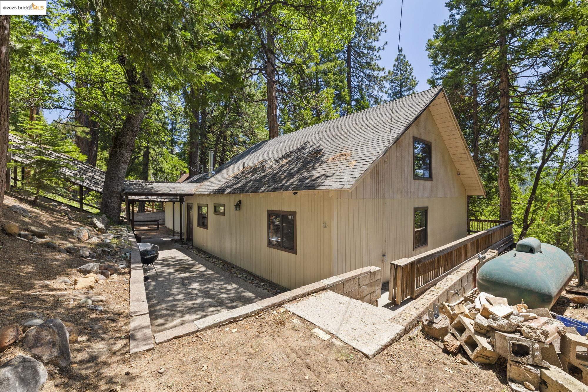 26609 Old Mono Rd., Cold Springs