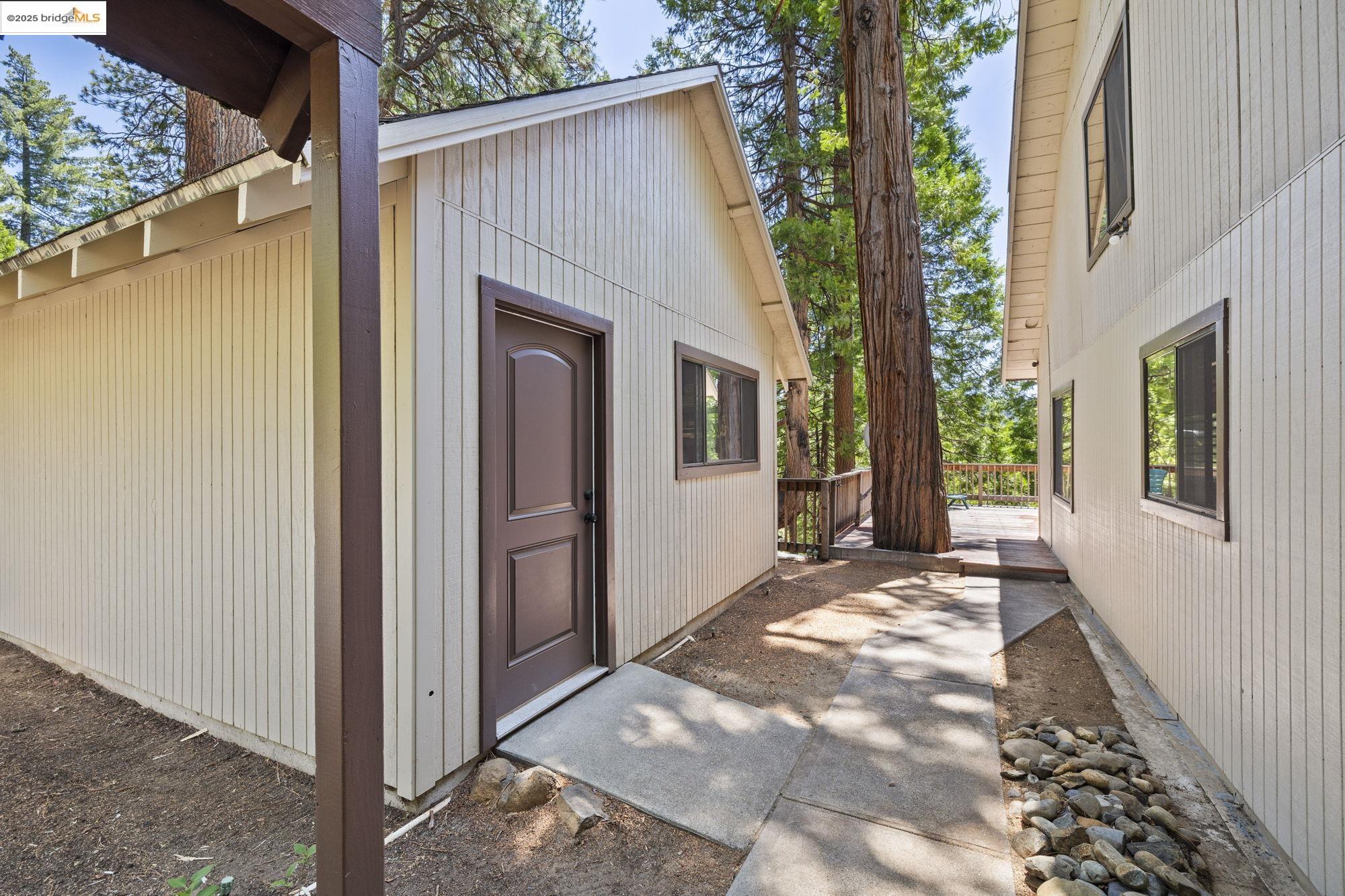 26609 Old Mono Rd., Cold Springs