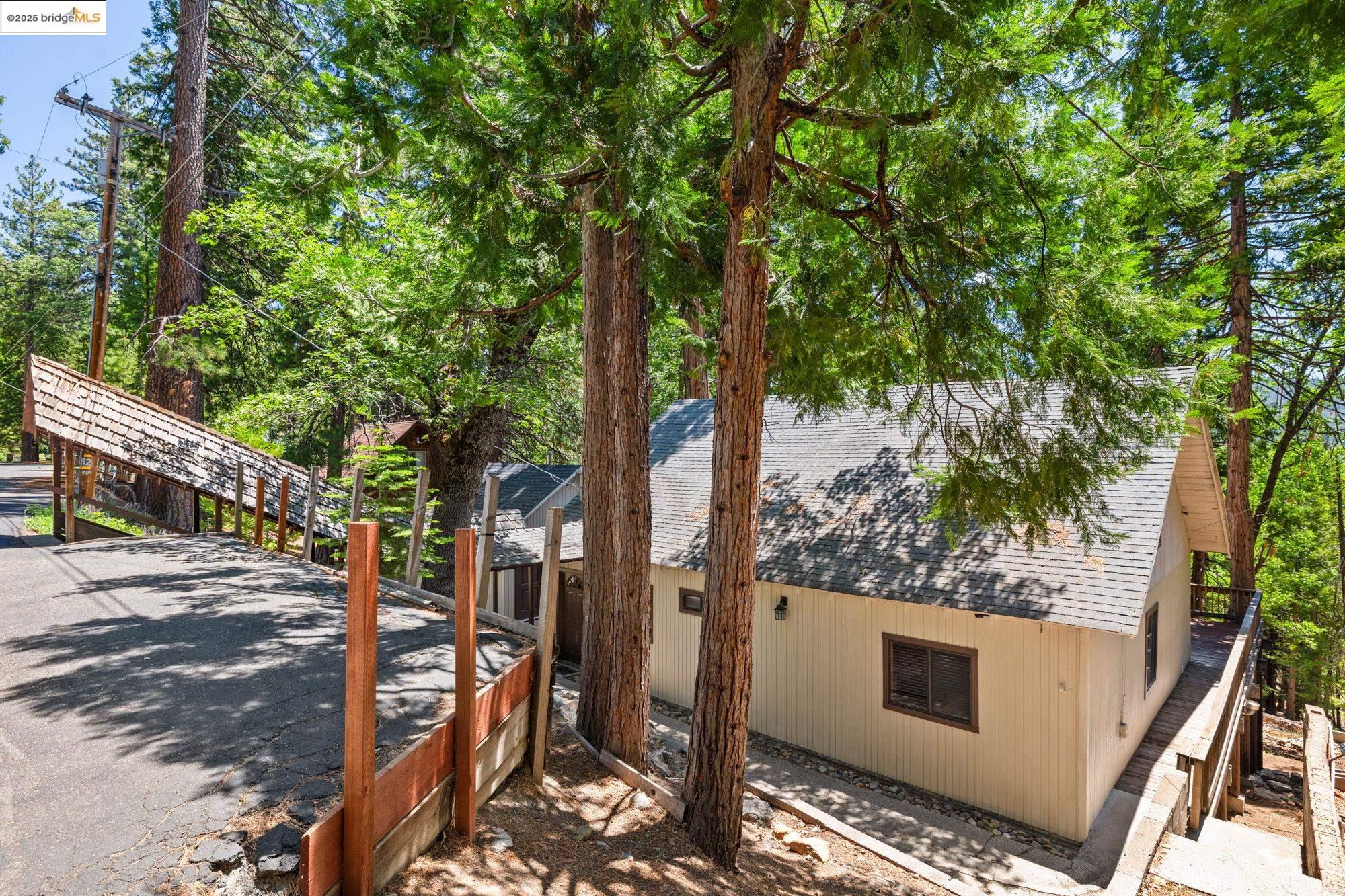 26609 Old Mono Rd., Cold Springs