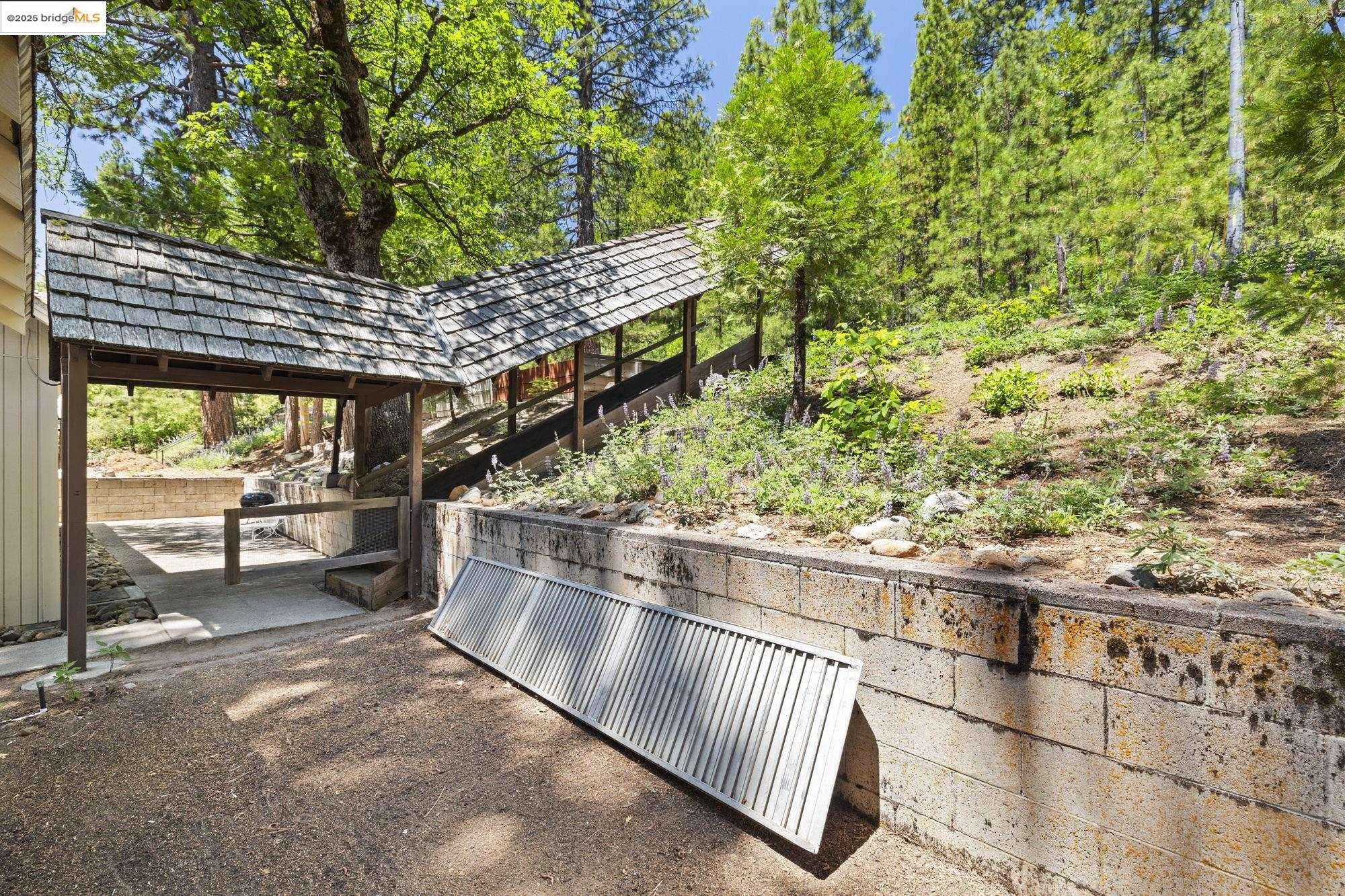 26609 Old Mono Rd., Cold Springs