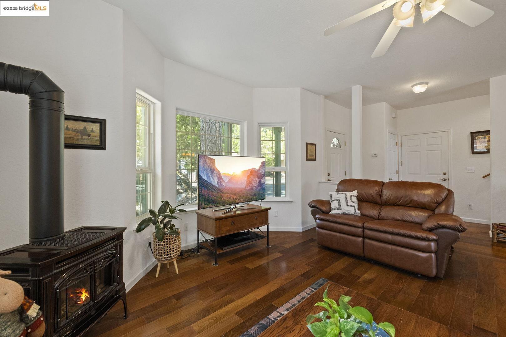 19907 Middle Camp Sugarpine RD