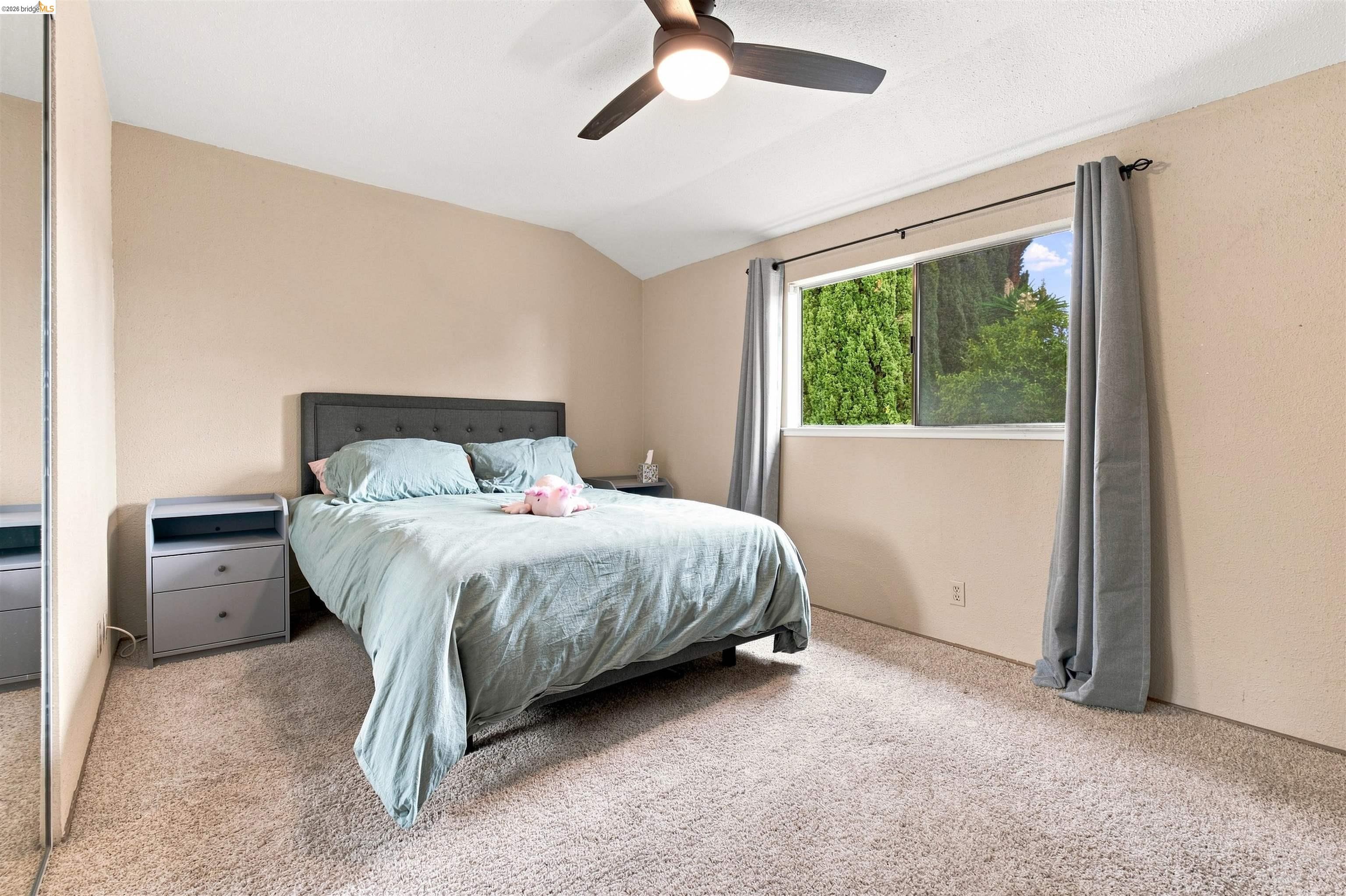 1823 Daltrey Way