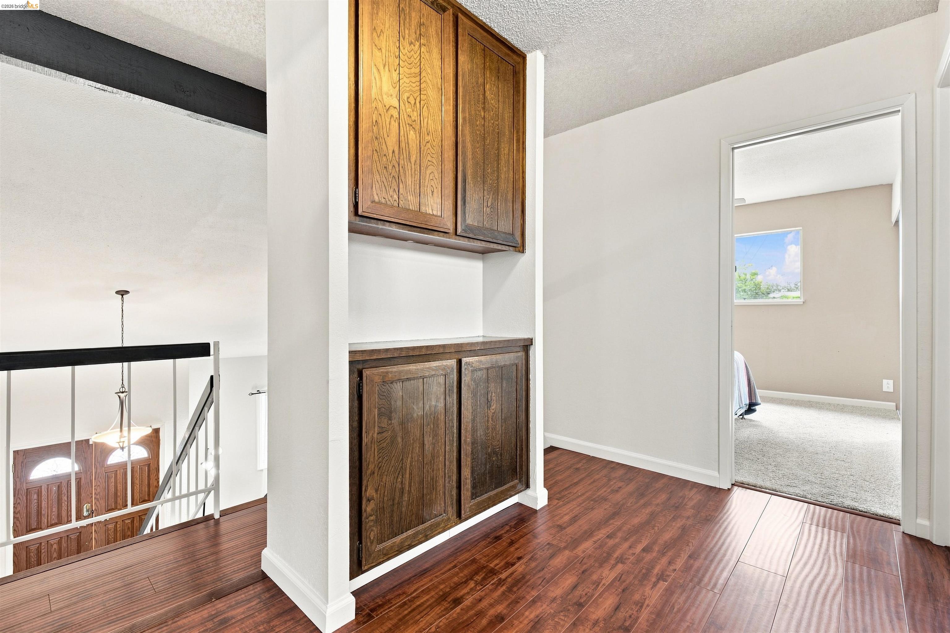 1823 Daltrey Way