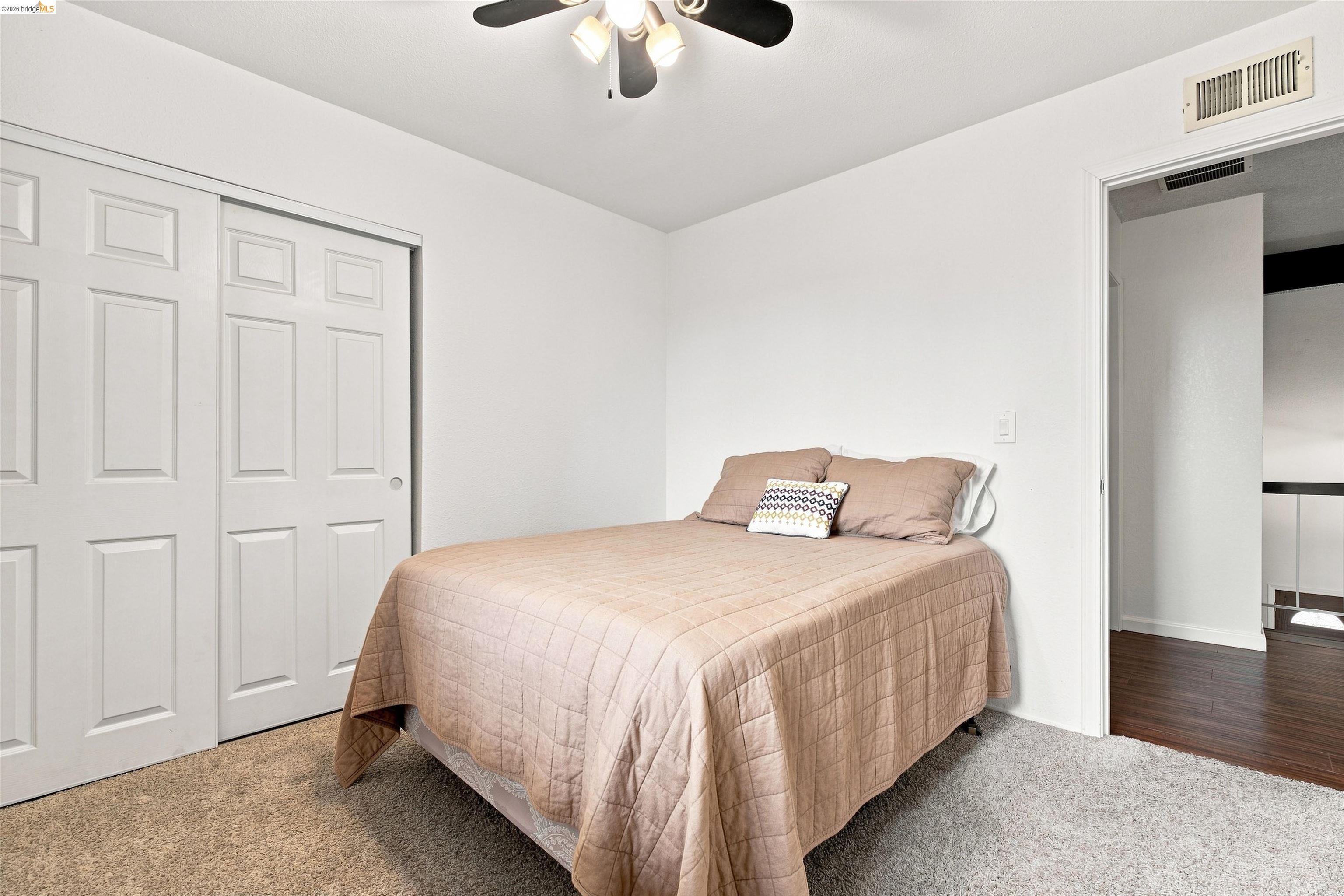 1823 Daltrey Way