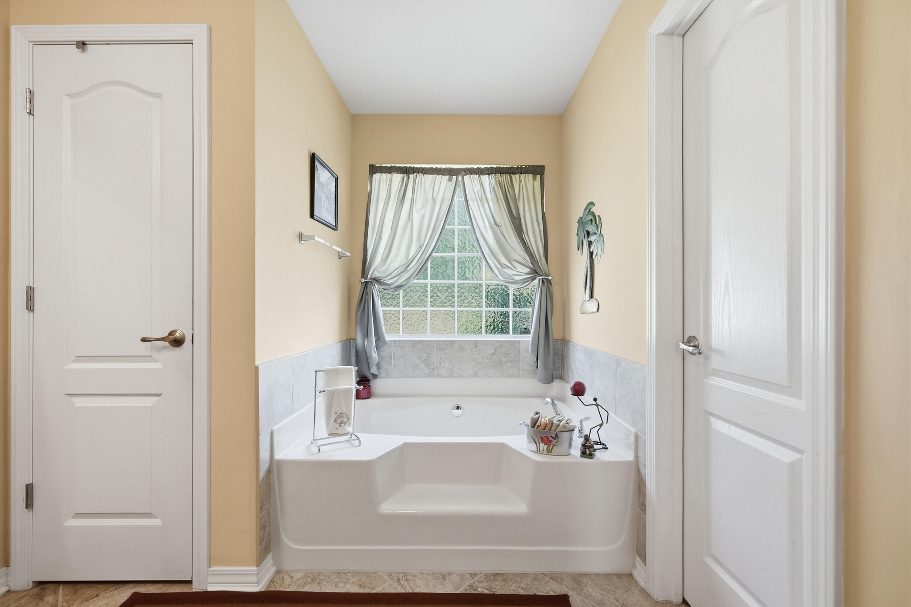 6212 Lapis Lane