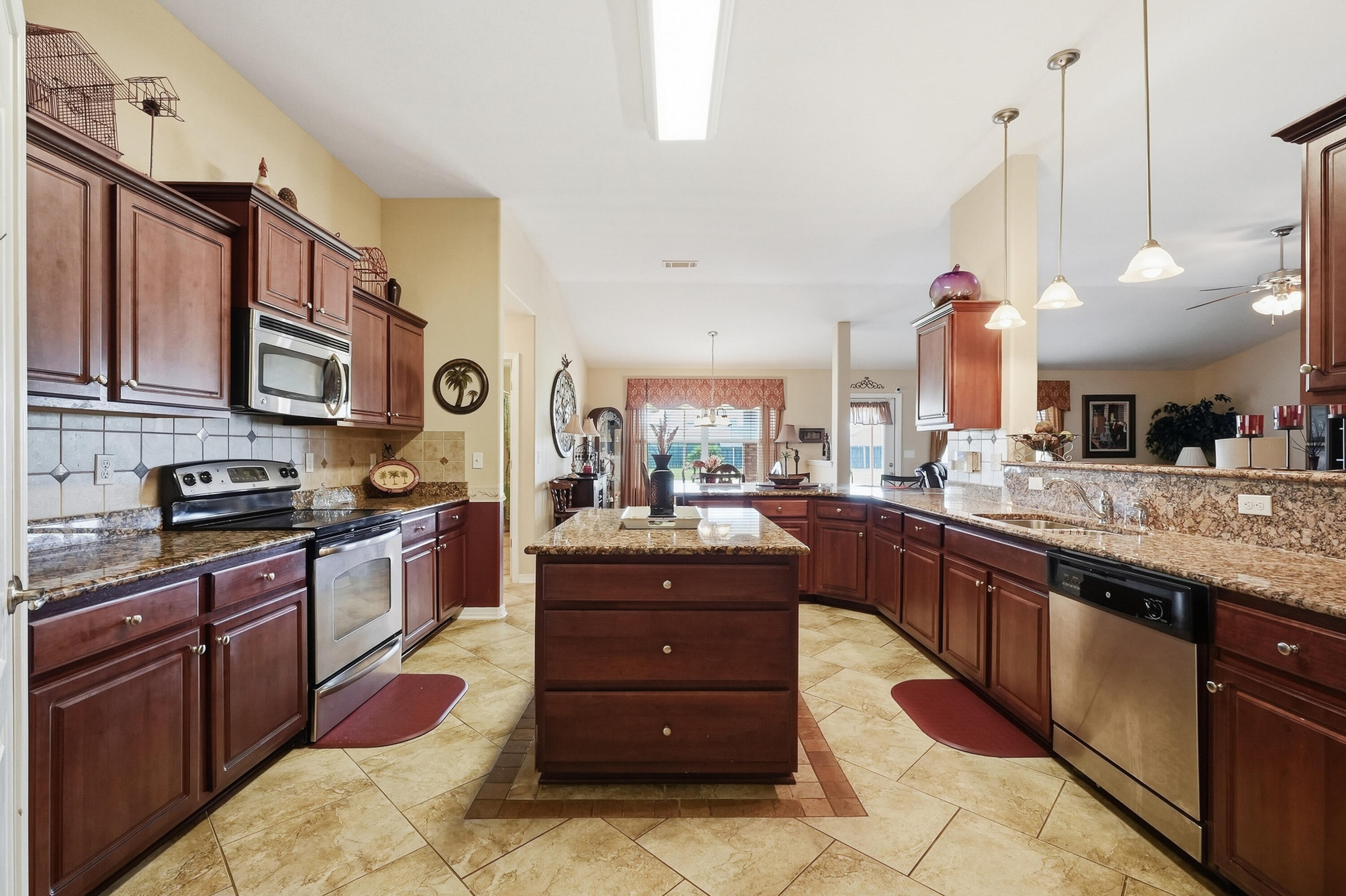 6212 Lapis Lane