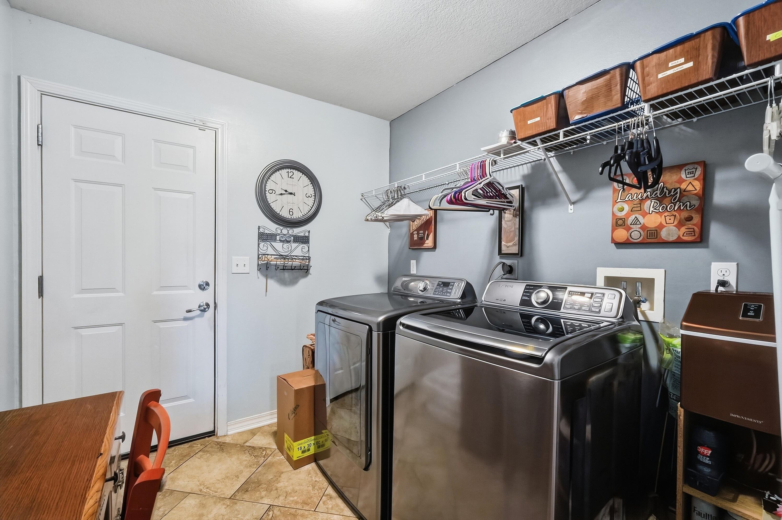 6212 Lapis Lane