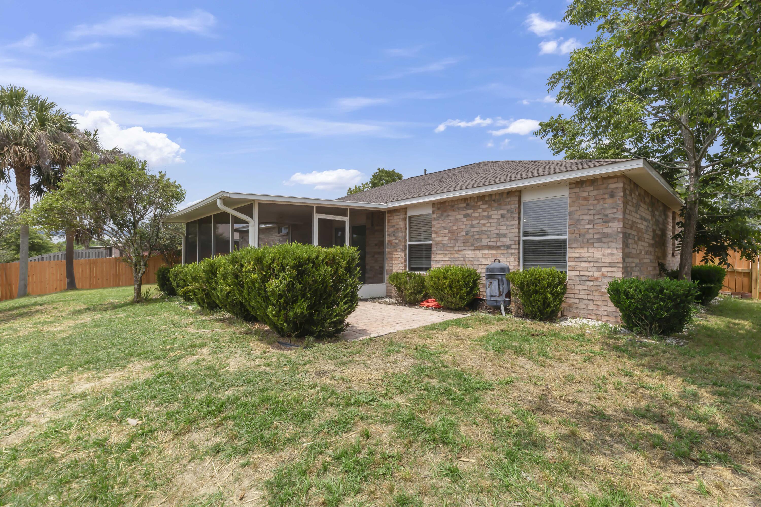 1227 Northview Drive