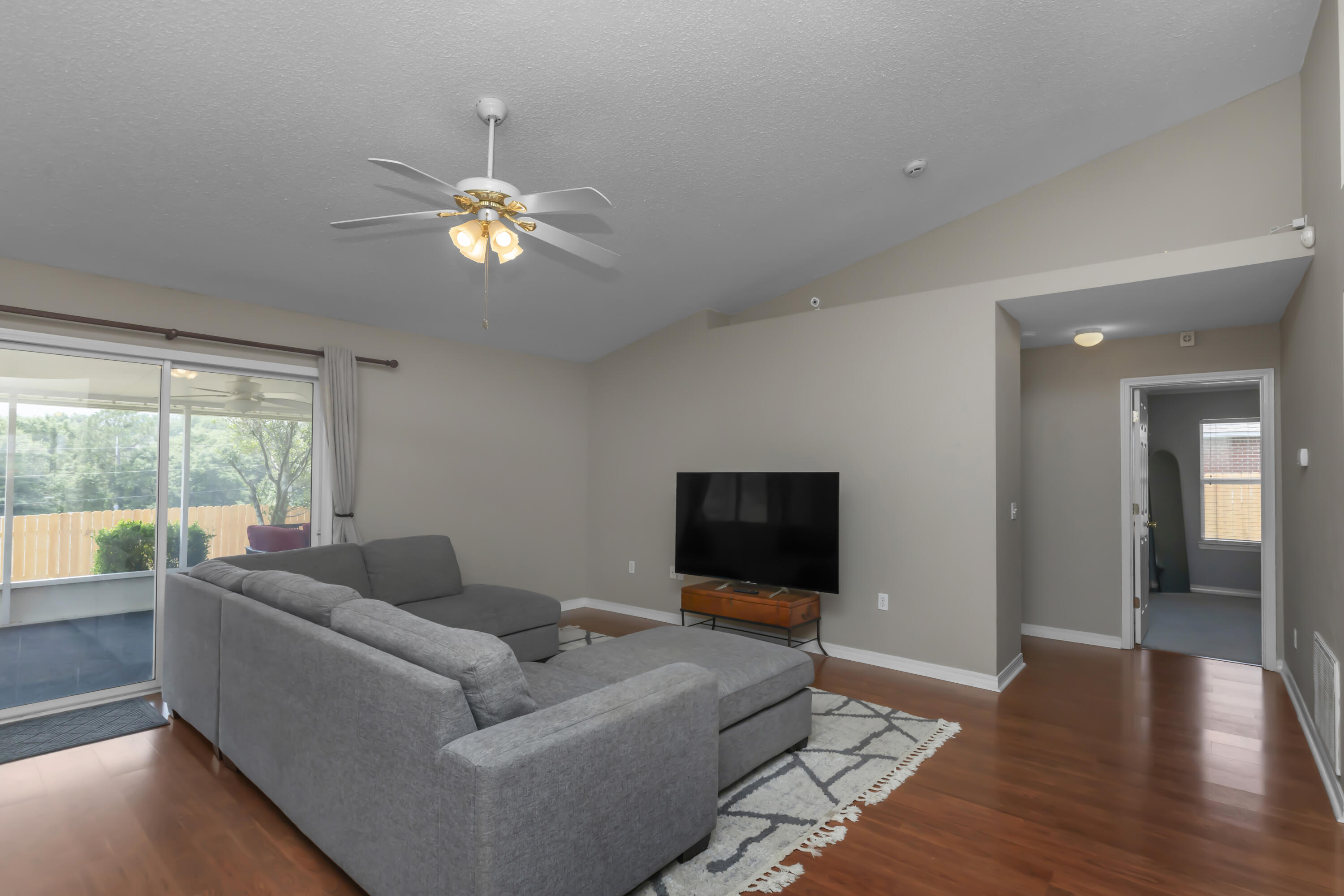 1227 Northview Drive