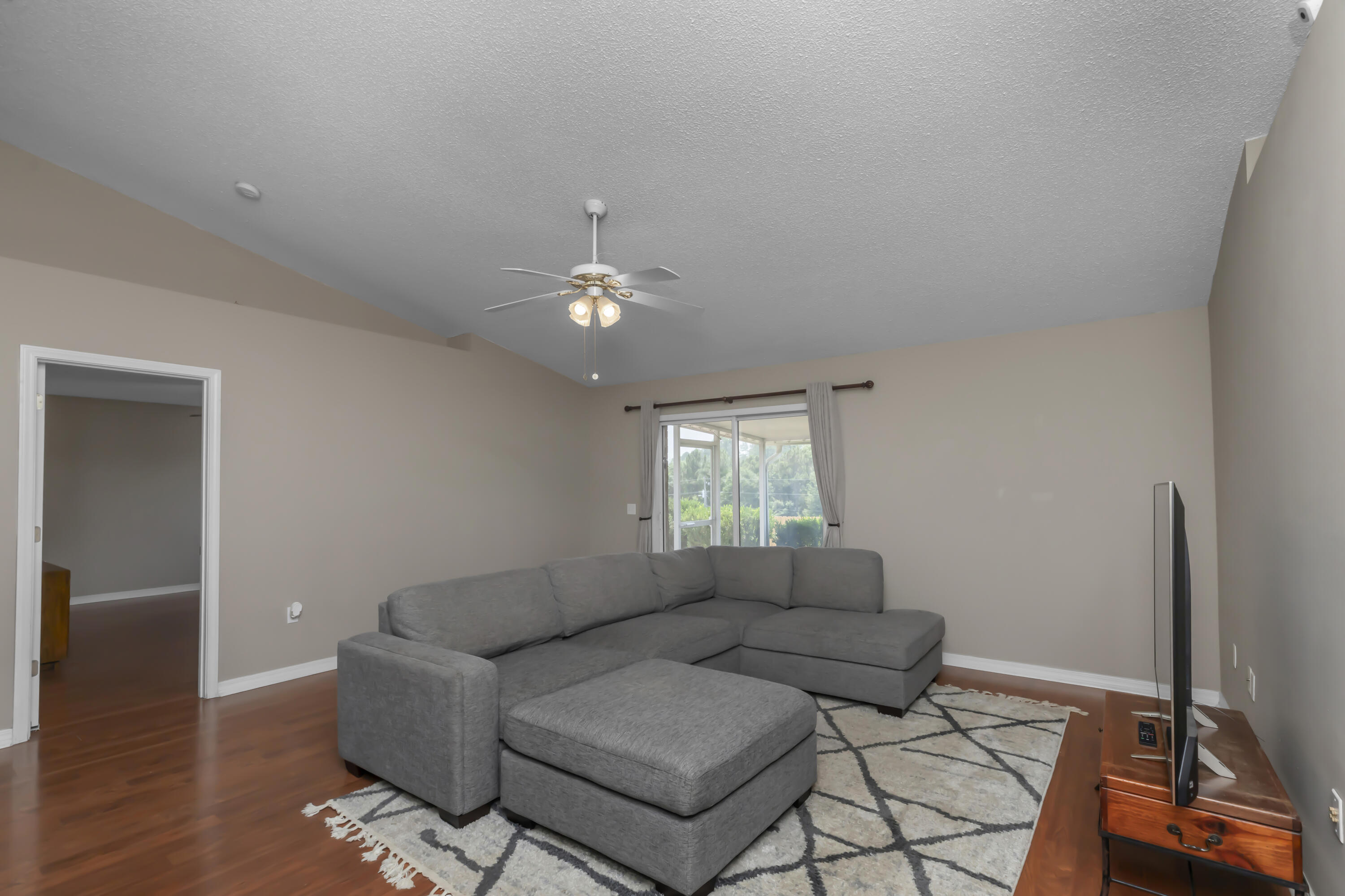 1227 Northview Drive