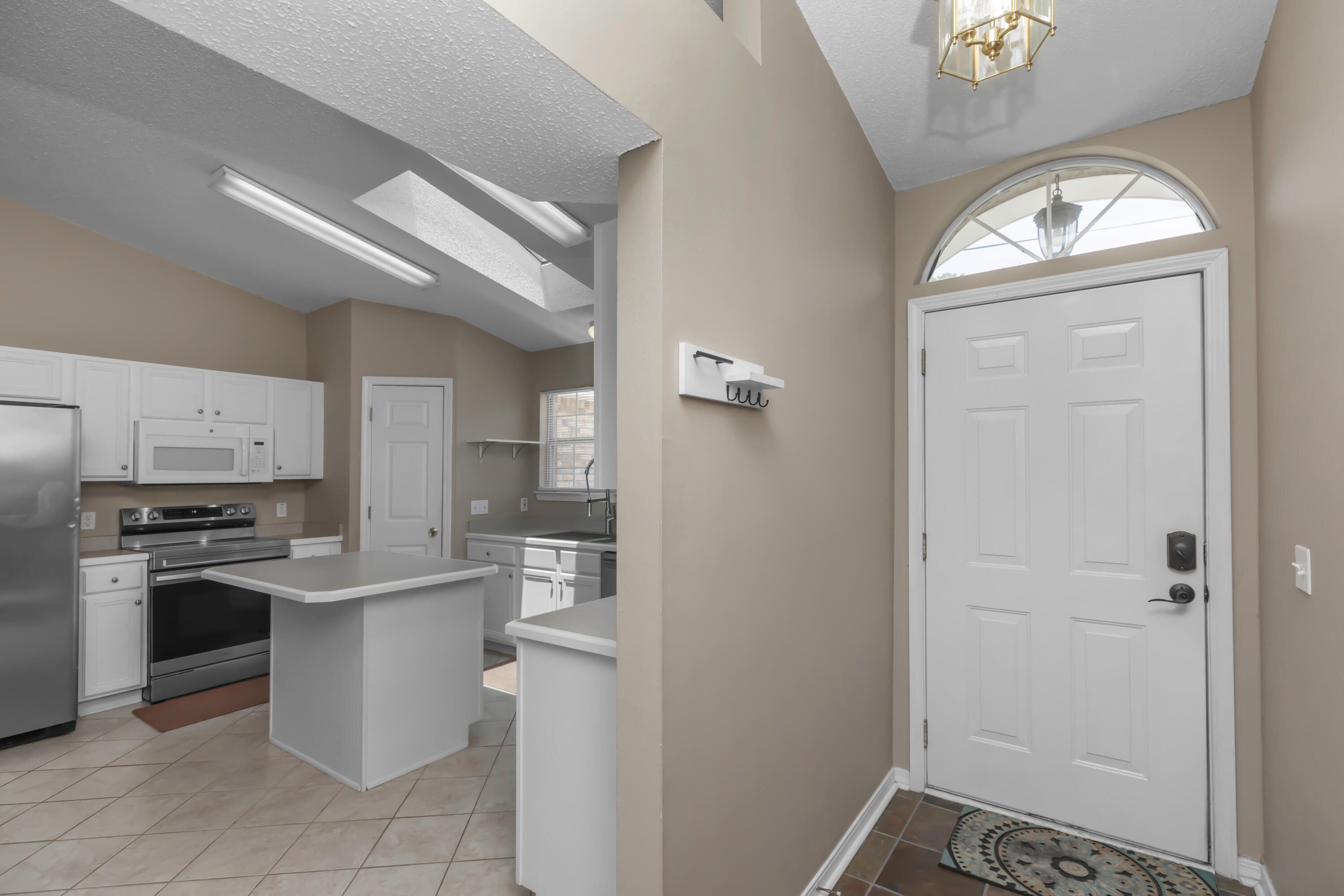 1227 Northview Drive