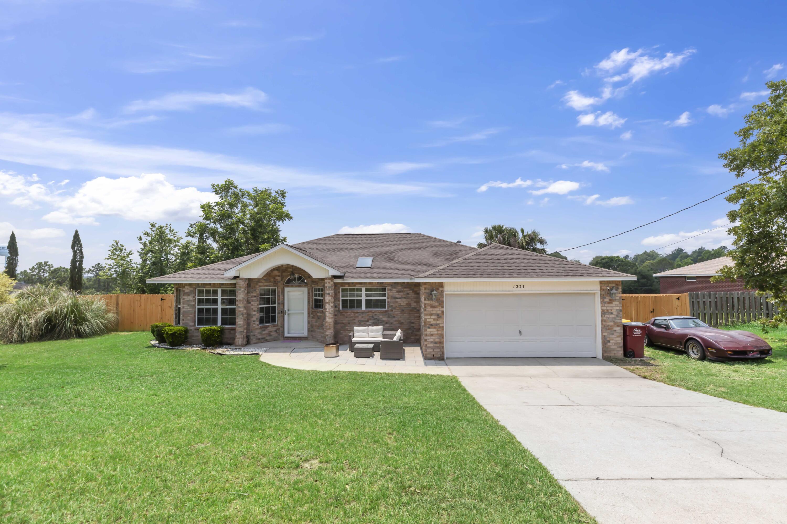1227 Northview Drive