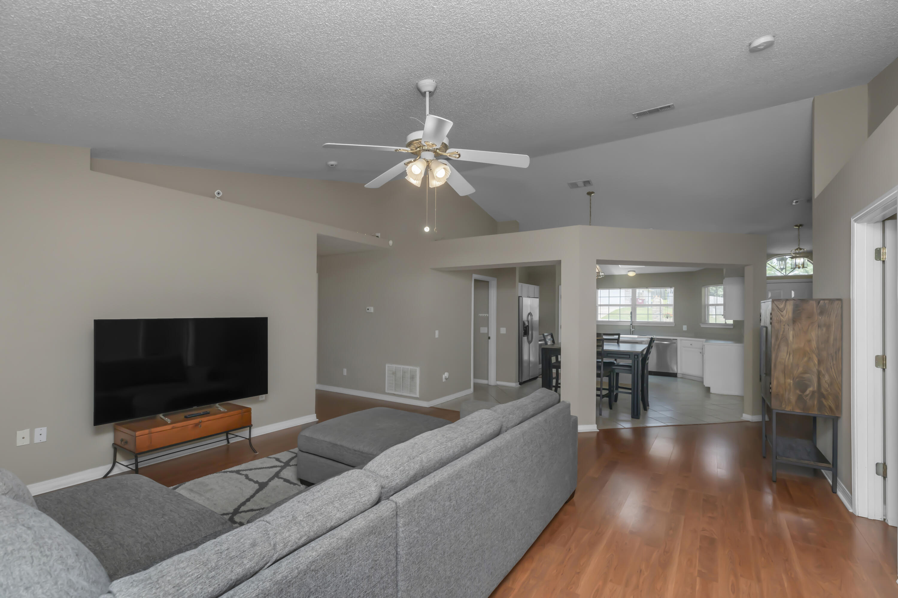1227 Northview Drive