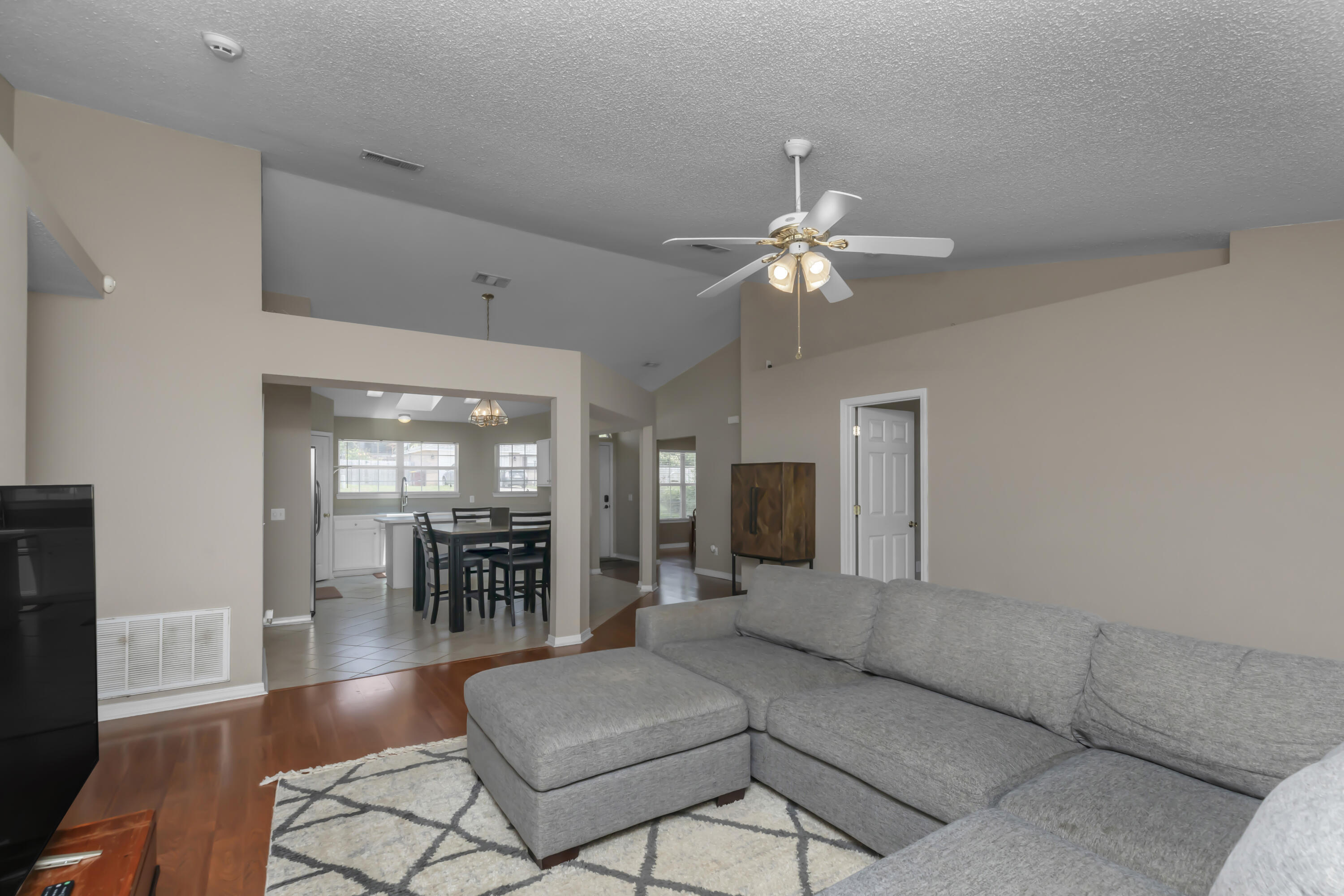1227 Northview Drive