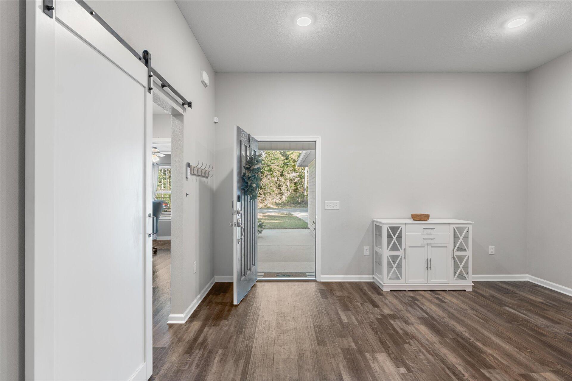 6052 Eden Road
