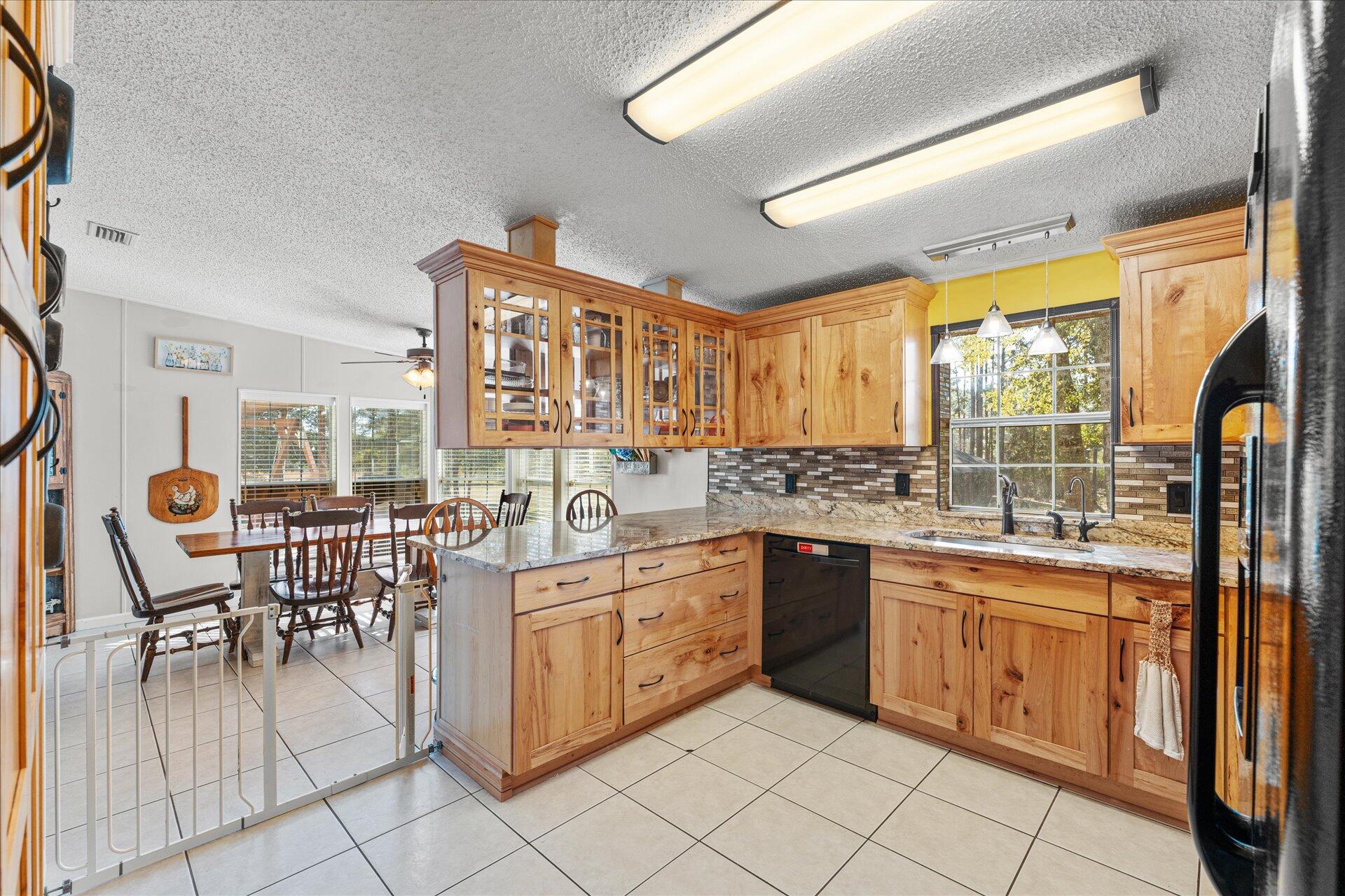6604 Possum Ridge Road