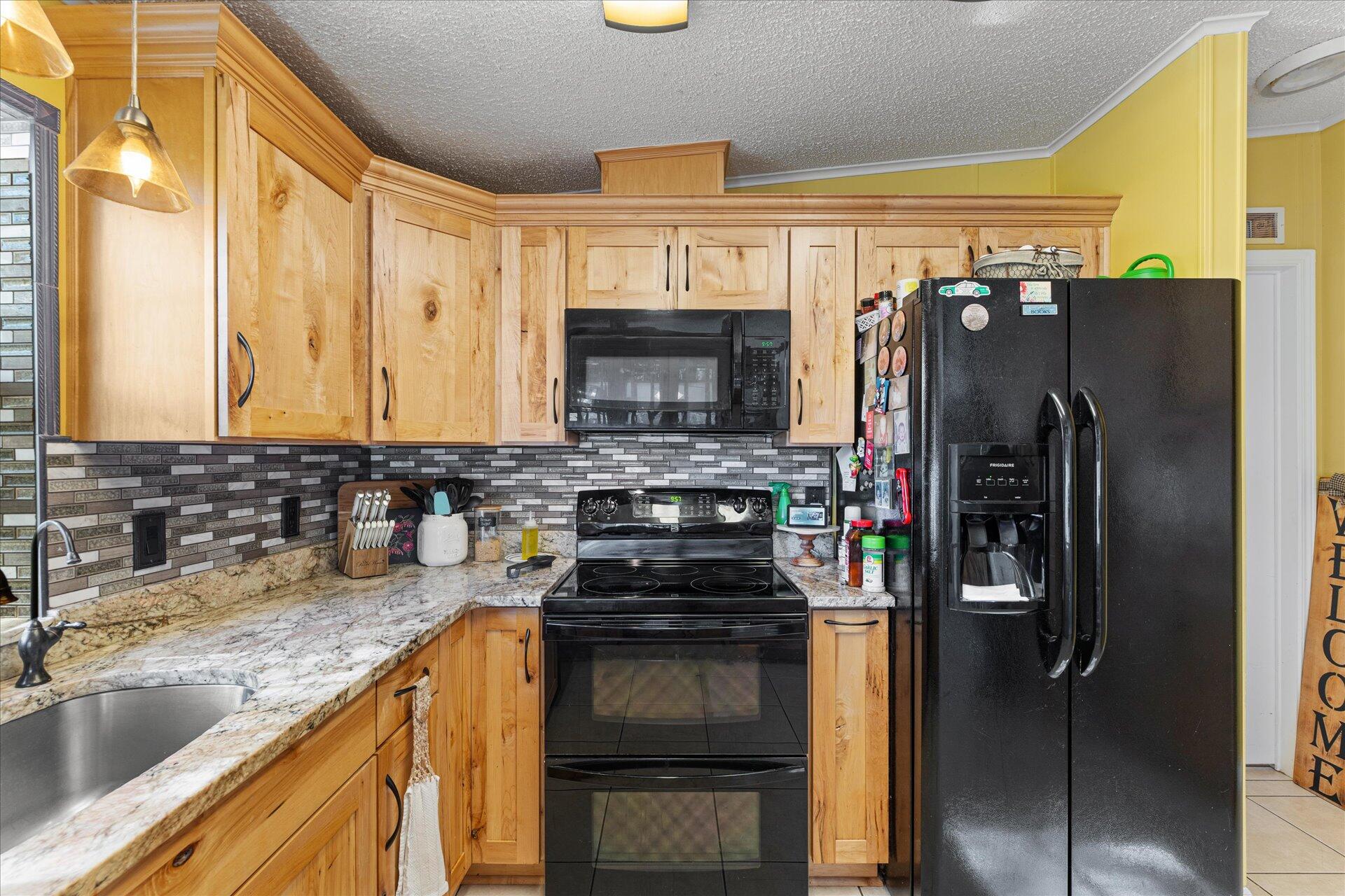 6604 Possum Ridge Road