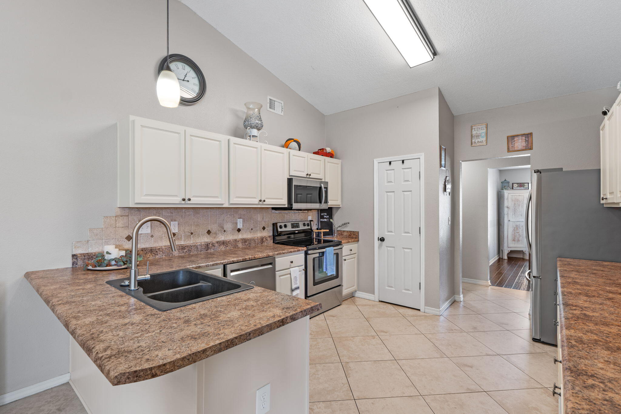2108 Hagood Loop