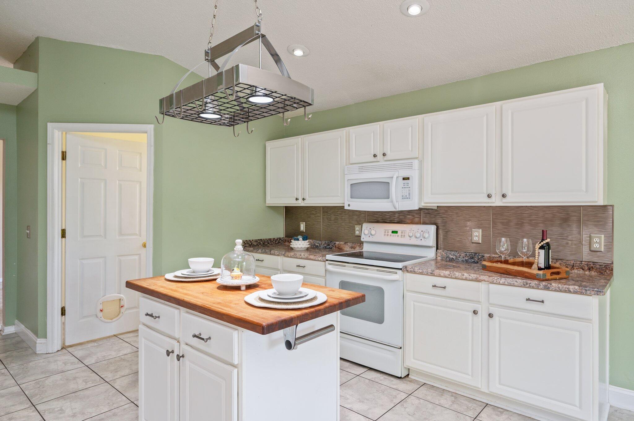 488 Jillian Drive