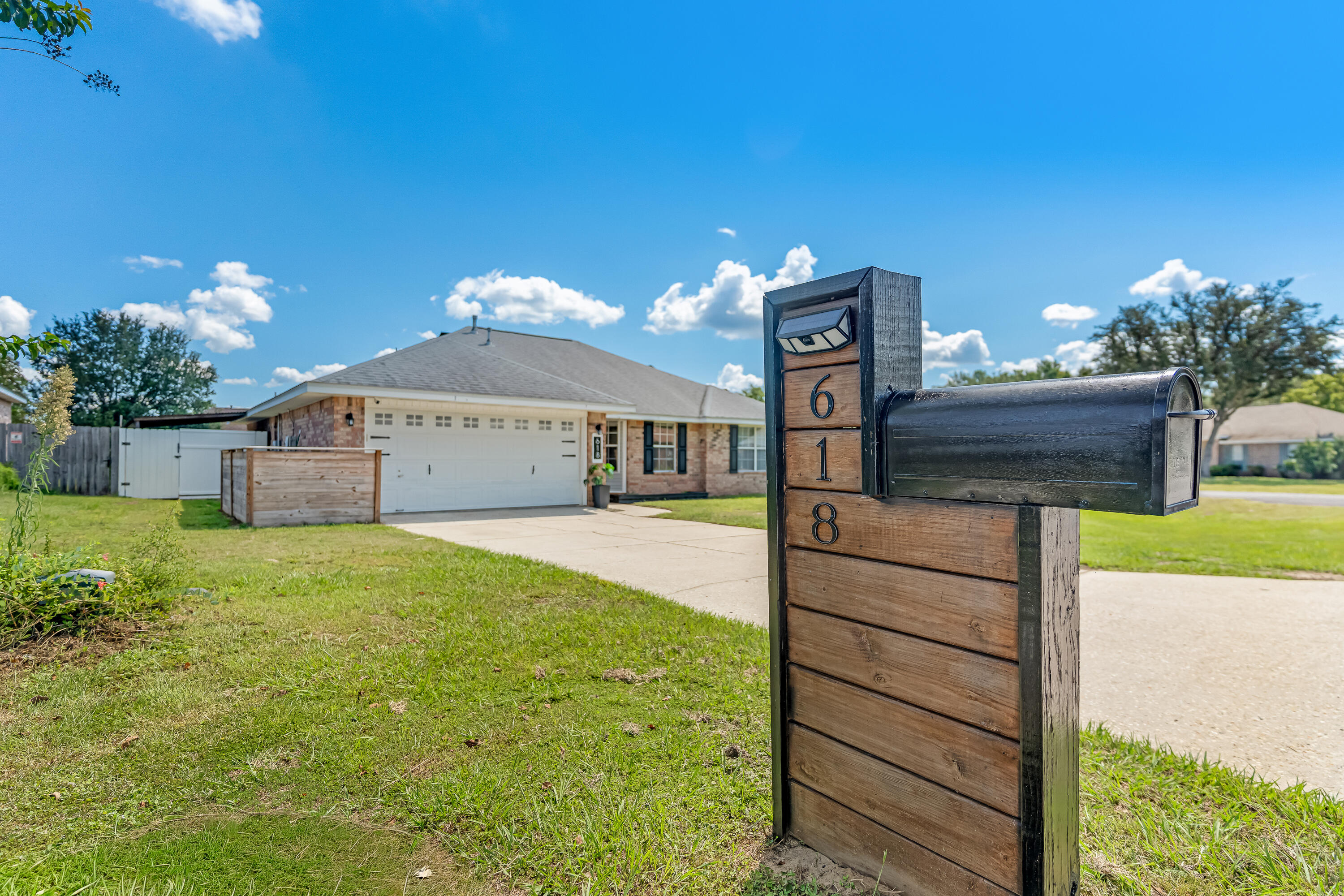 618 Risen Star Drive