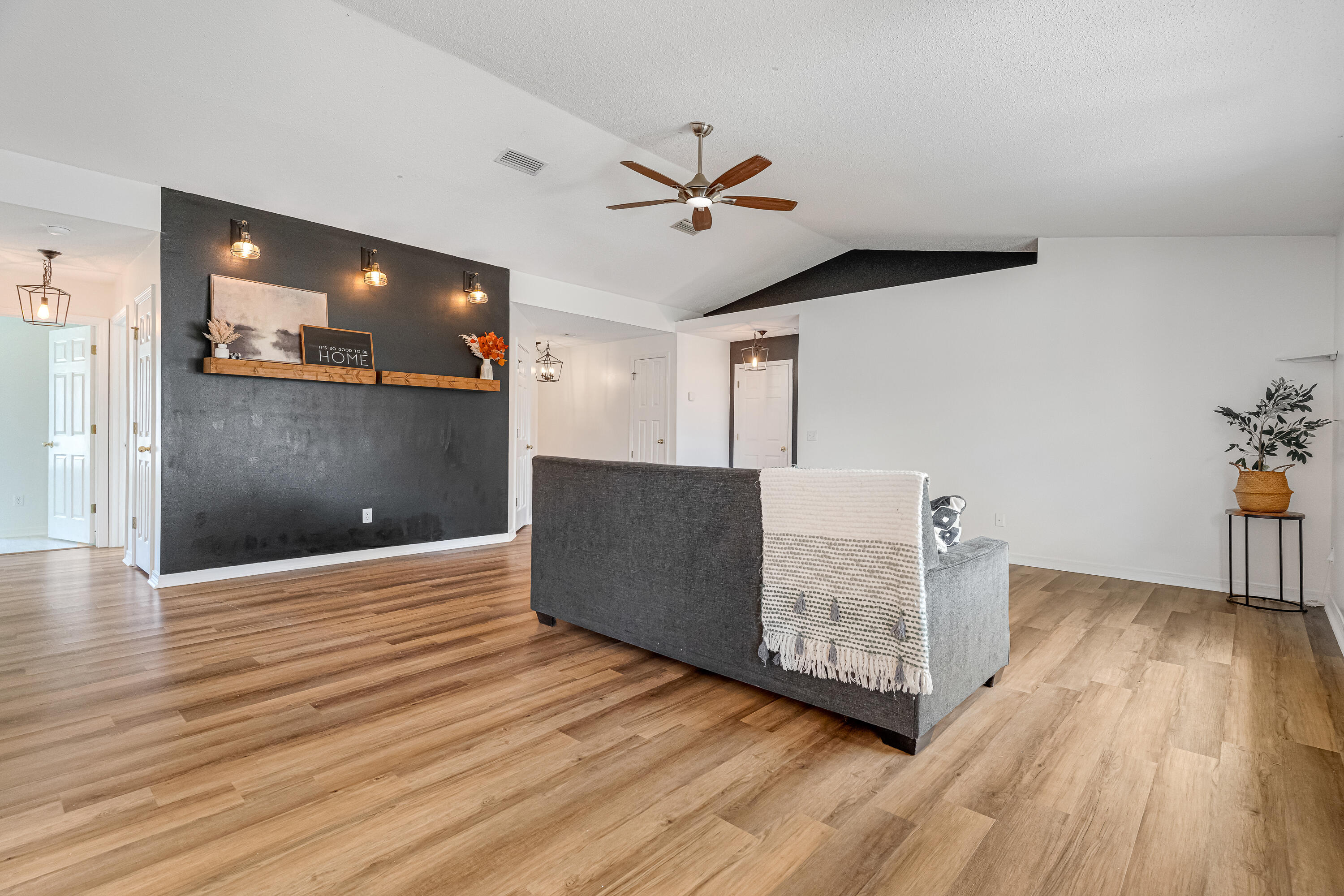 618 Risen Star Drive