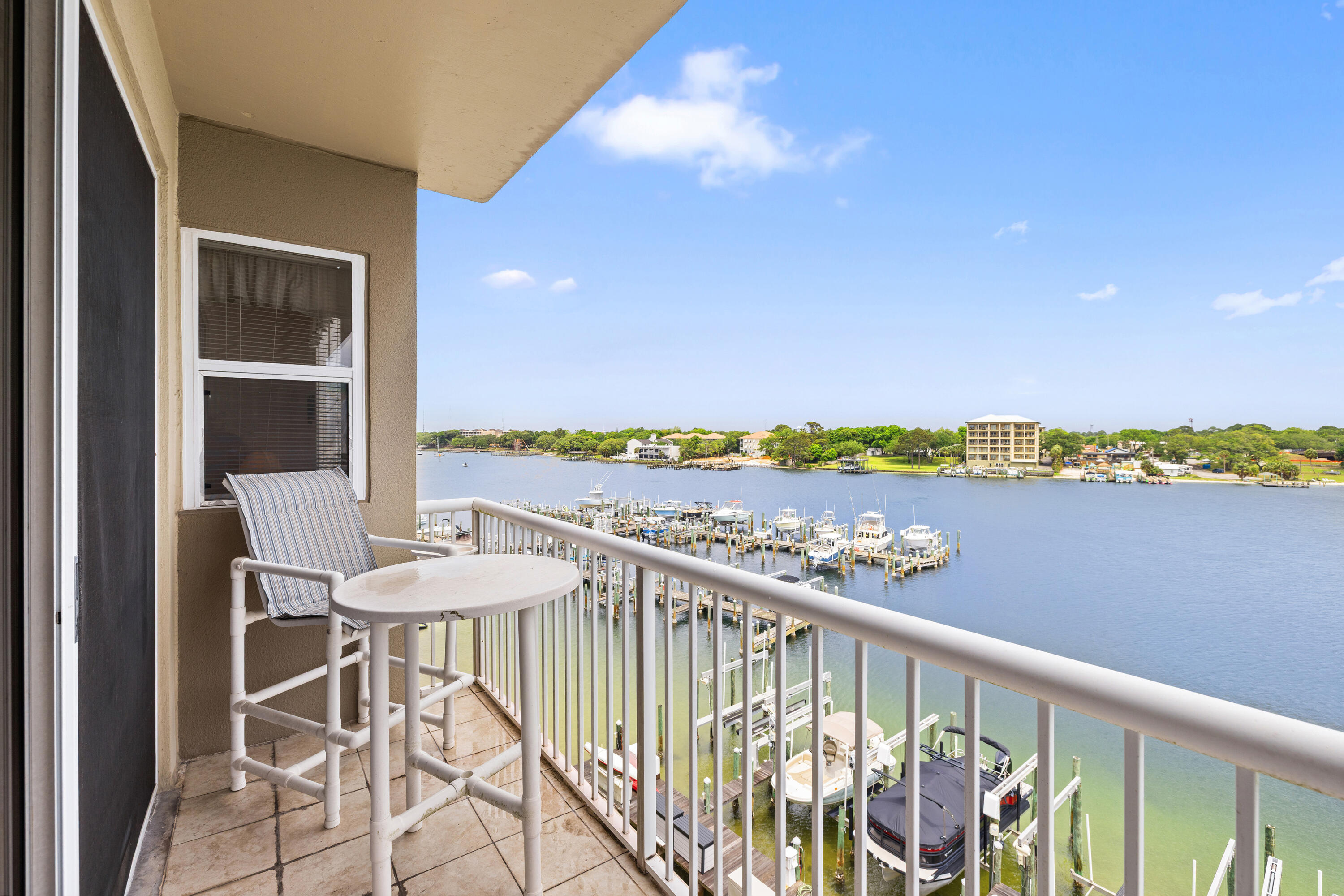 321 Bream Avenue 508
