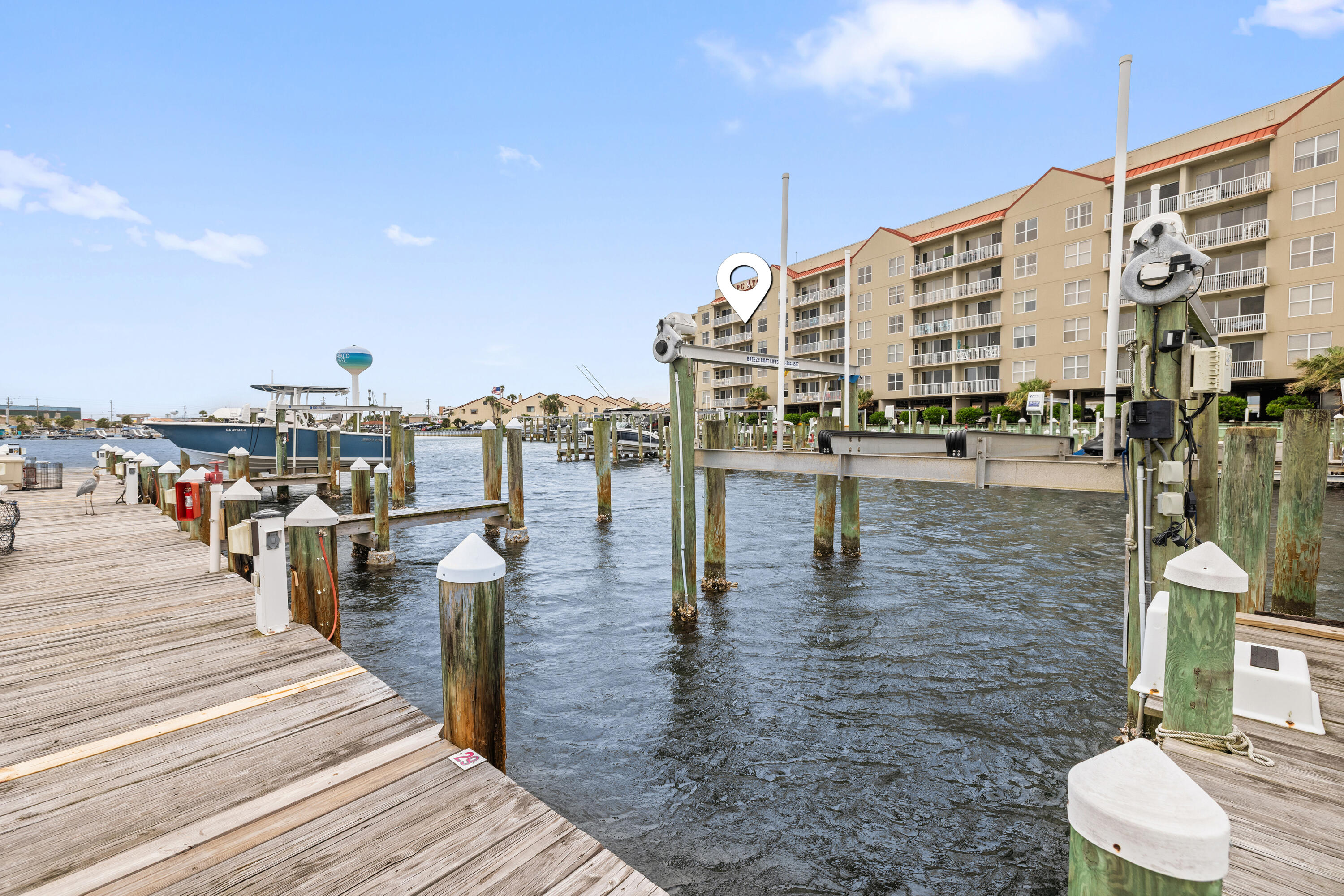 321 Bream Avenue 508