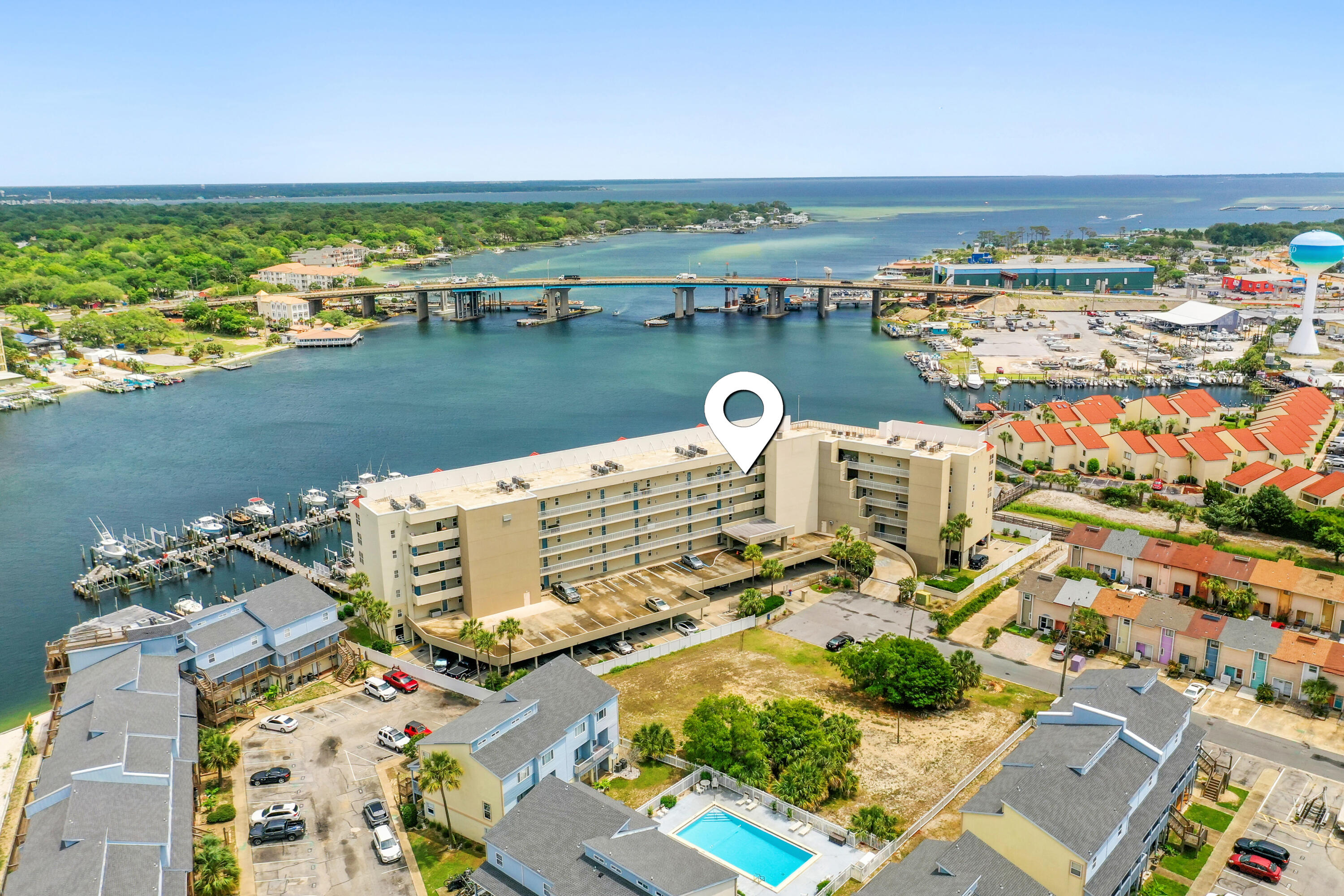 321 Bream Avenue 508