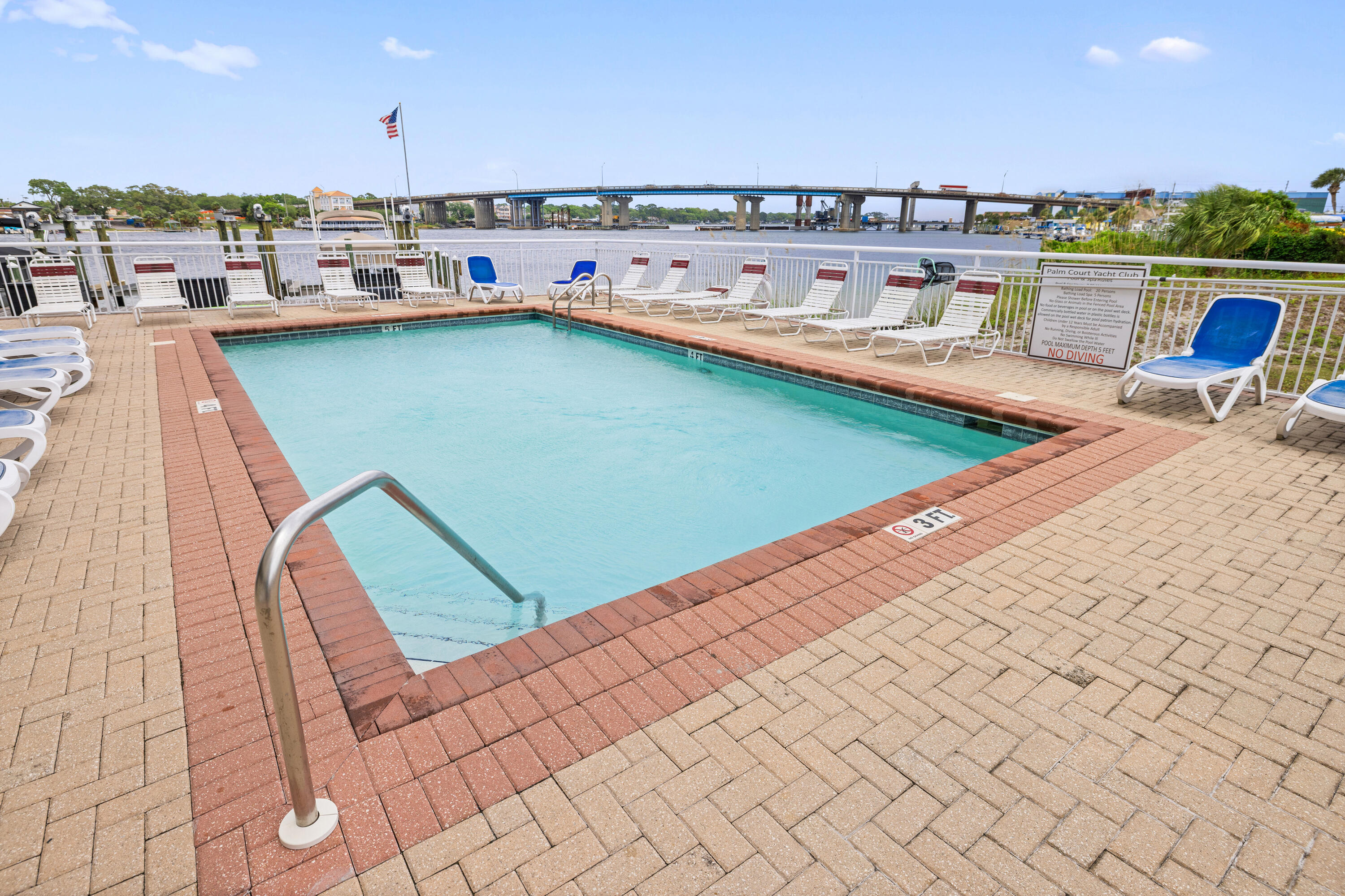 321 Bream Avenue 508