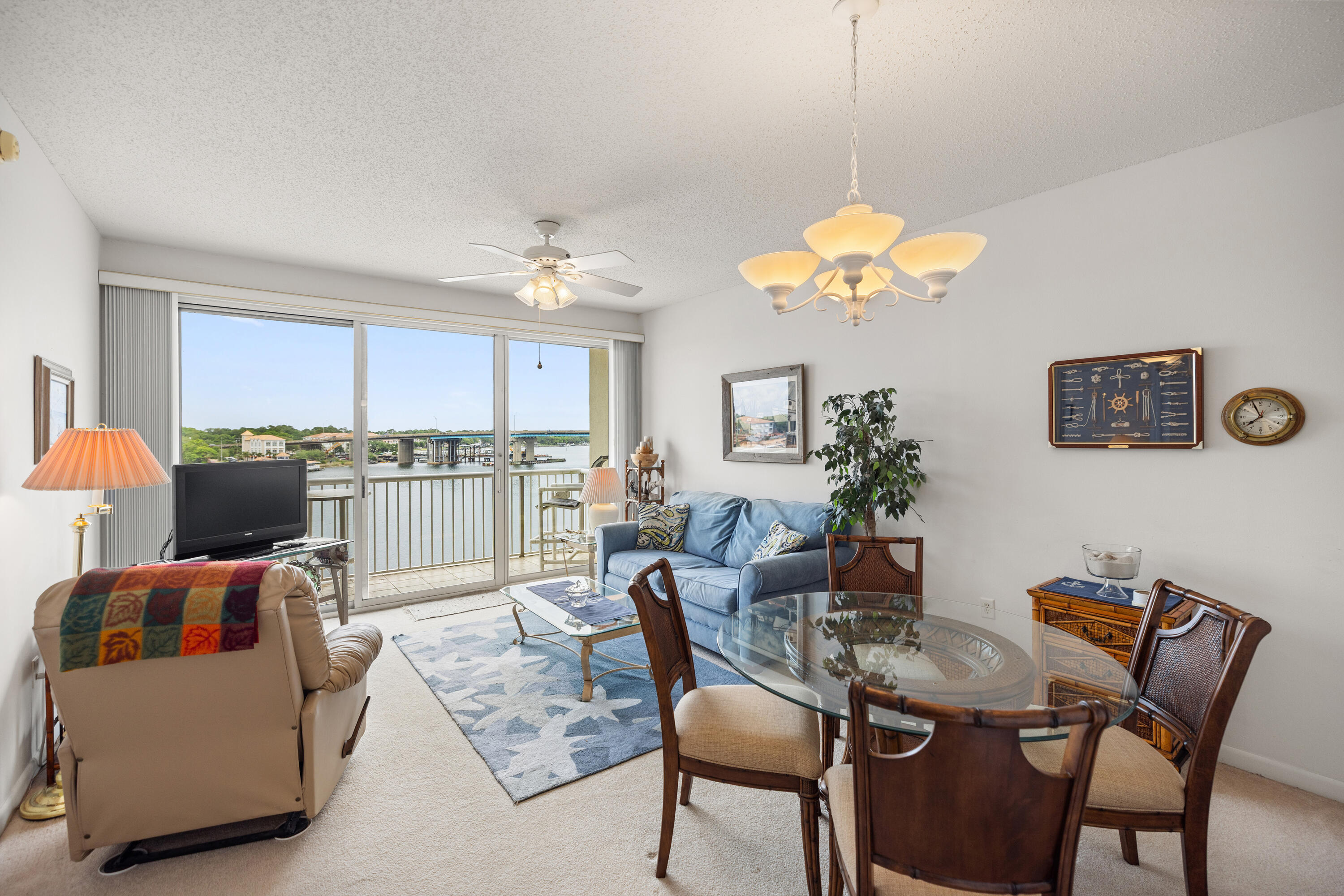 321 Bream Avenue 508