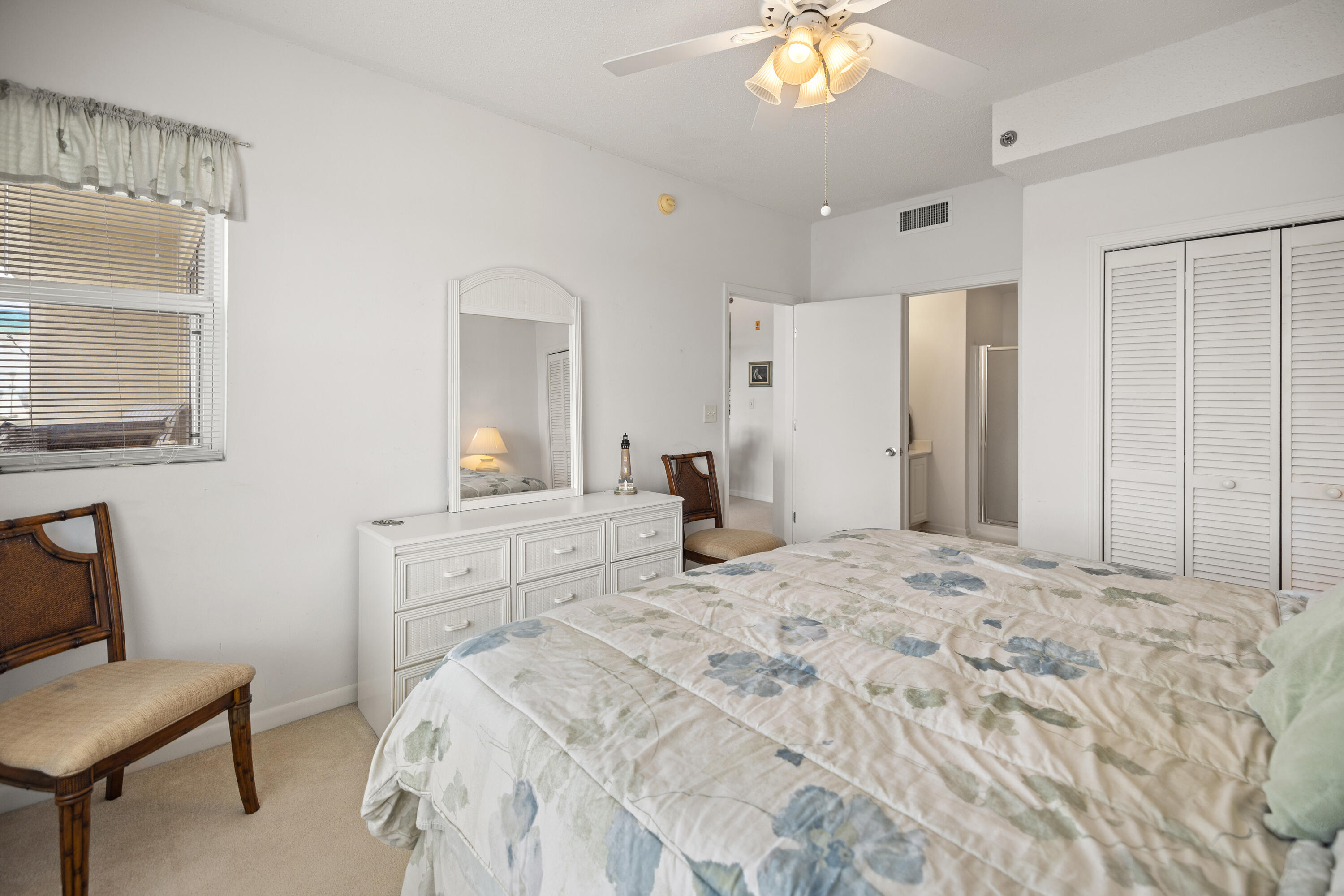 321 Bream Avenue 508