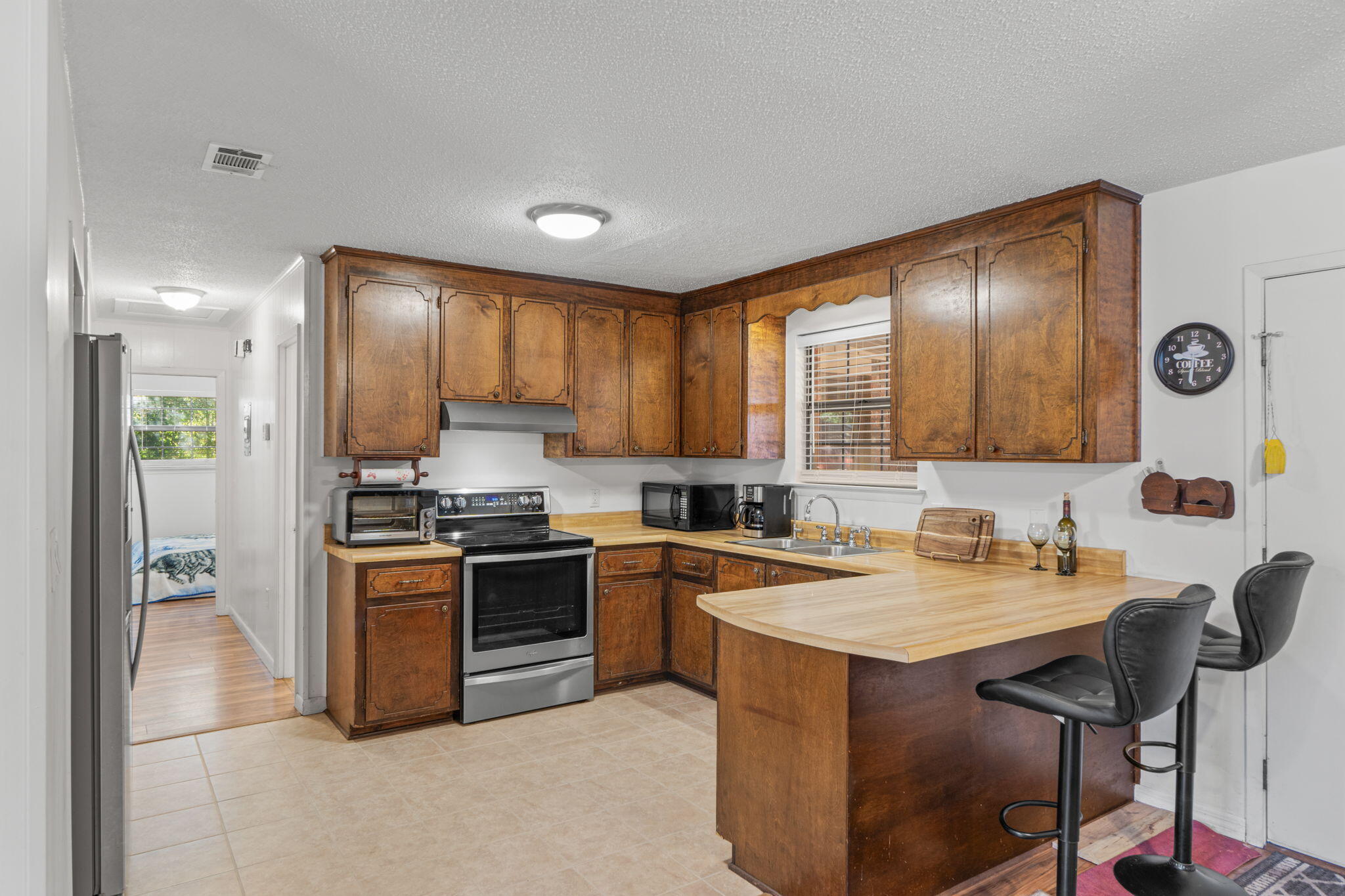 212 Aza Place
