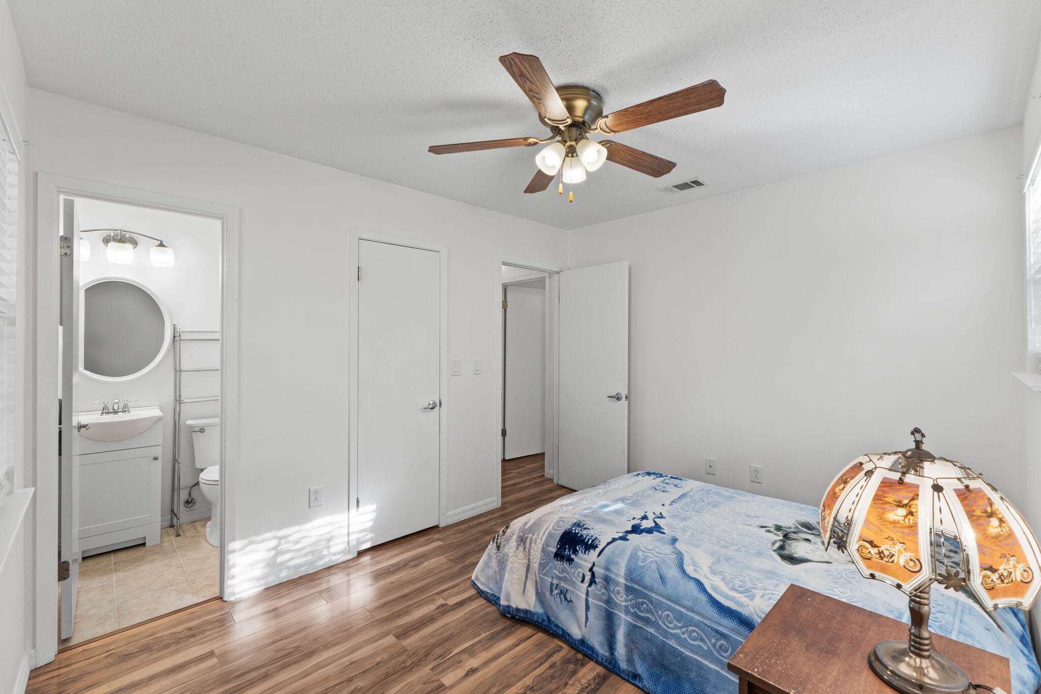 212 Aza Place