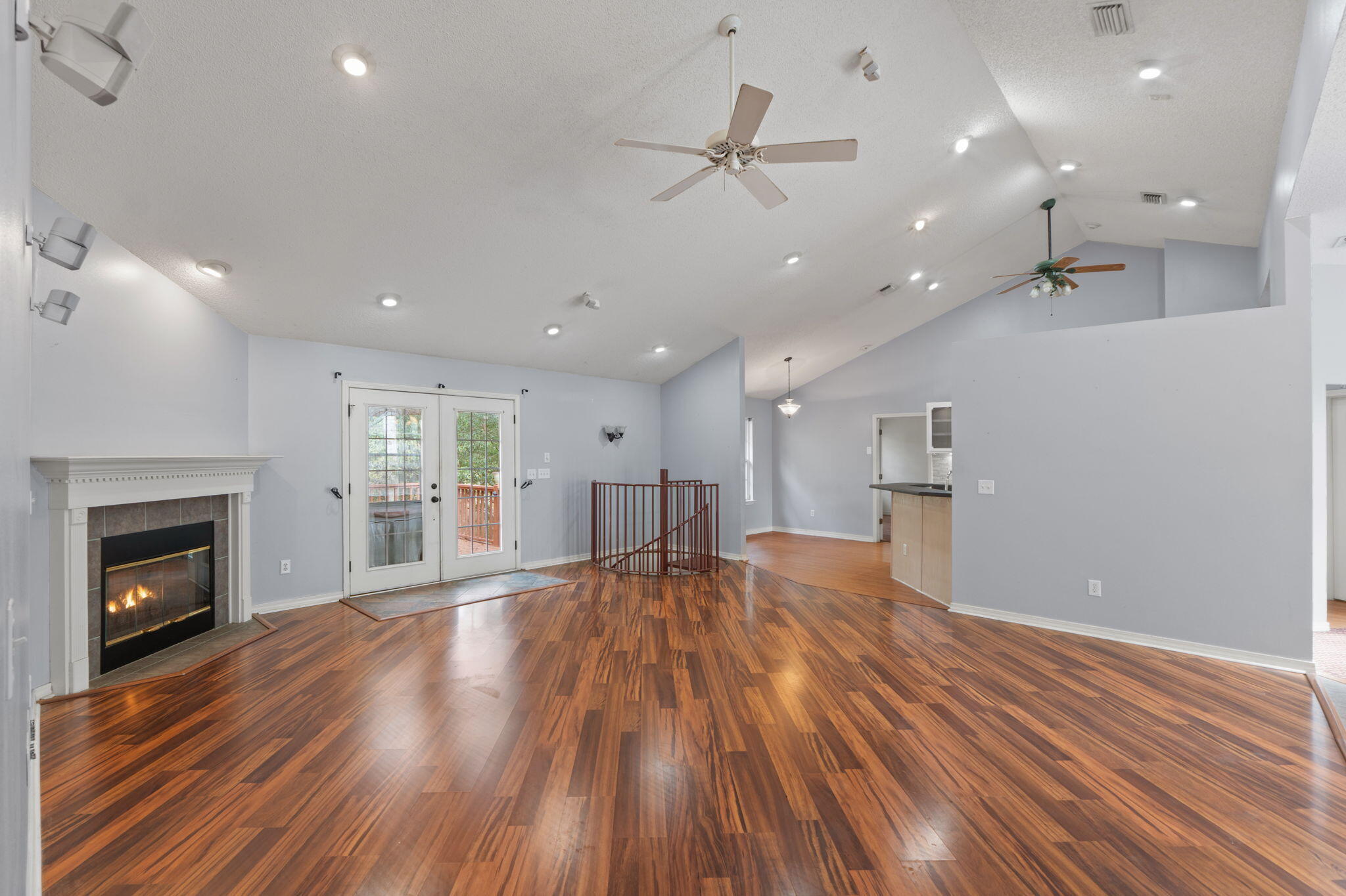 1574 Texas Parkway