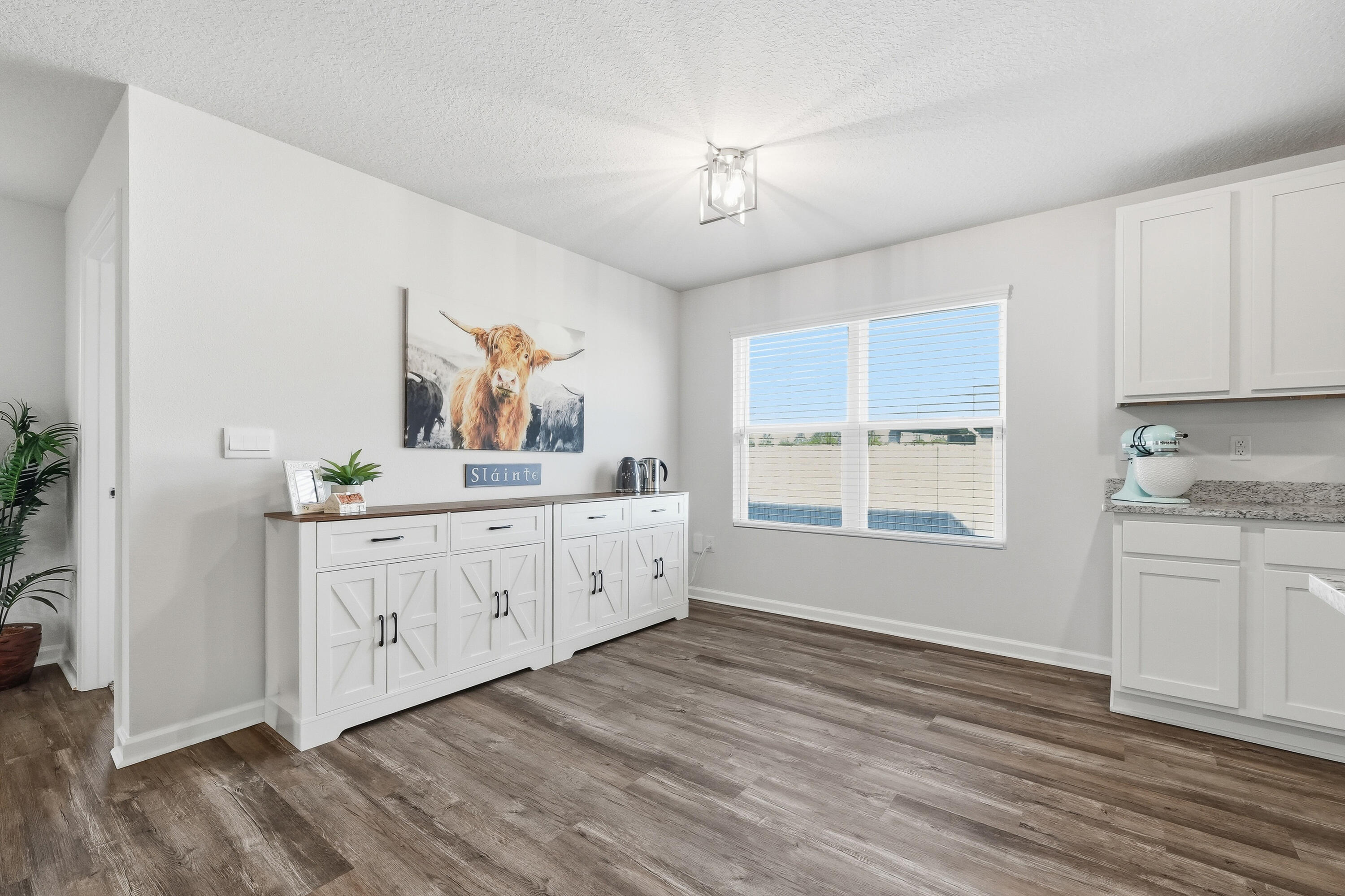 832 Otto Loop