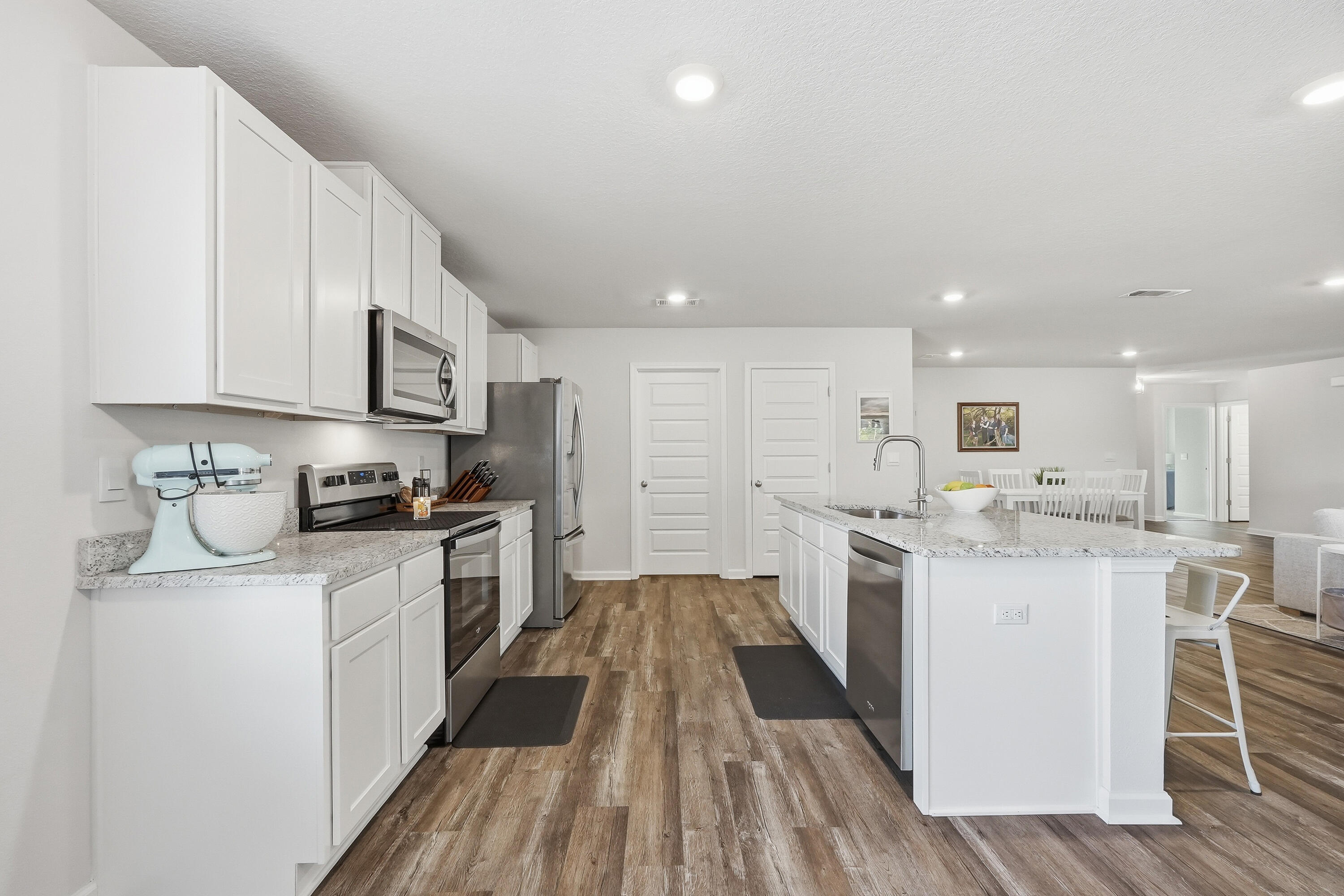 832 Otto Loop