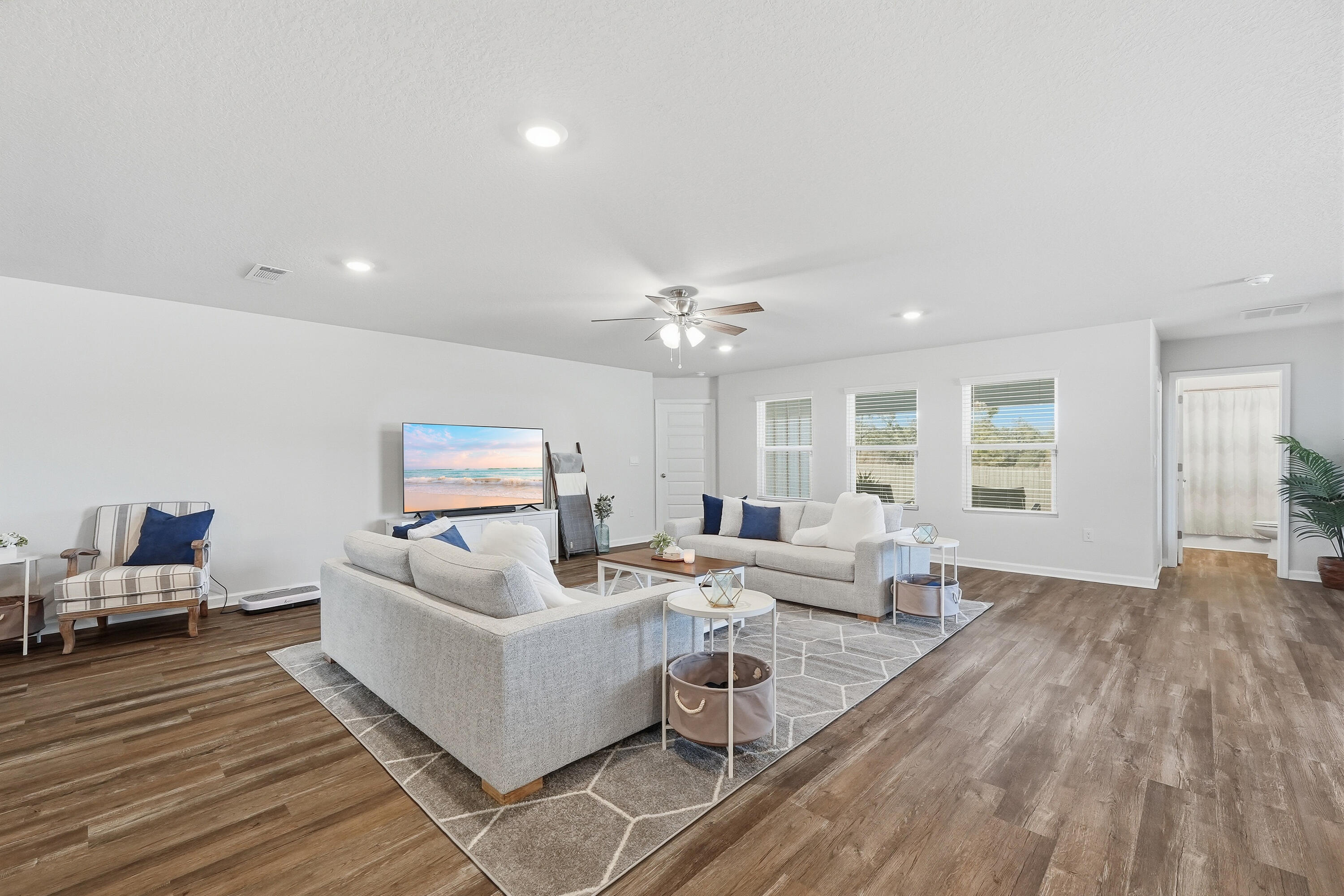 832 Otto Loop